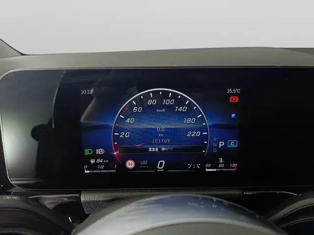 Mercedes-Benz B-Class view 12