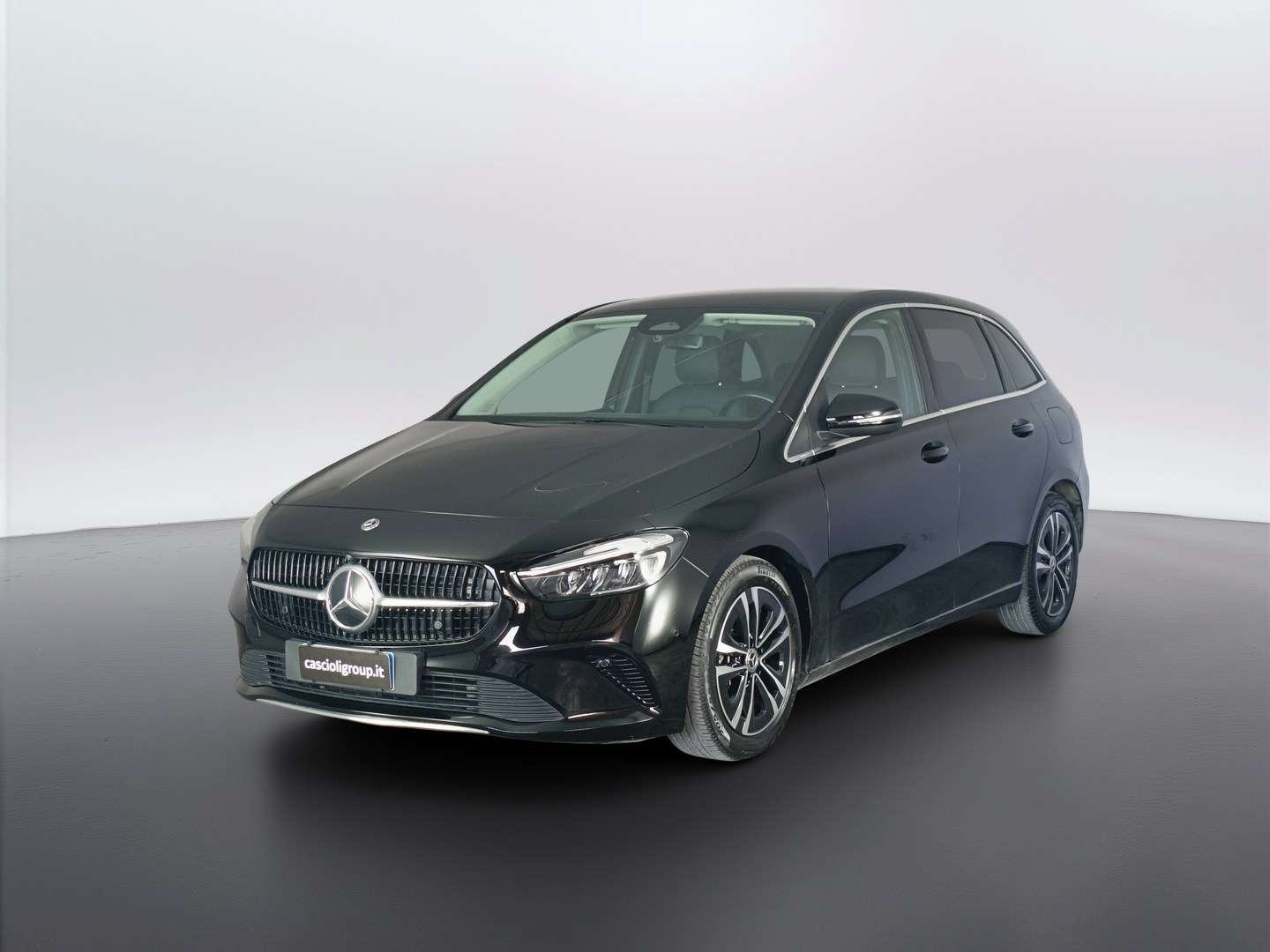 2023 Mercedes Benz B 180