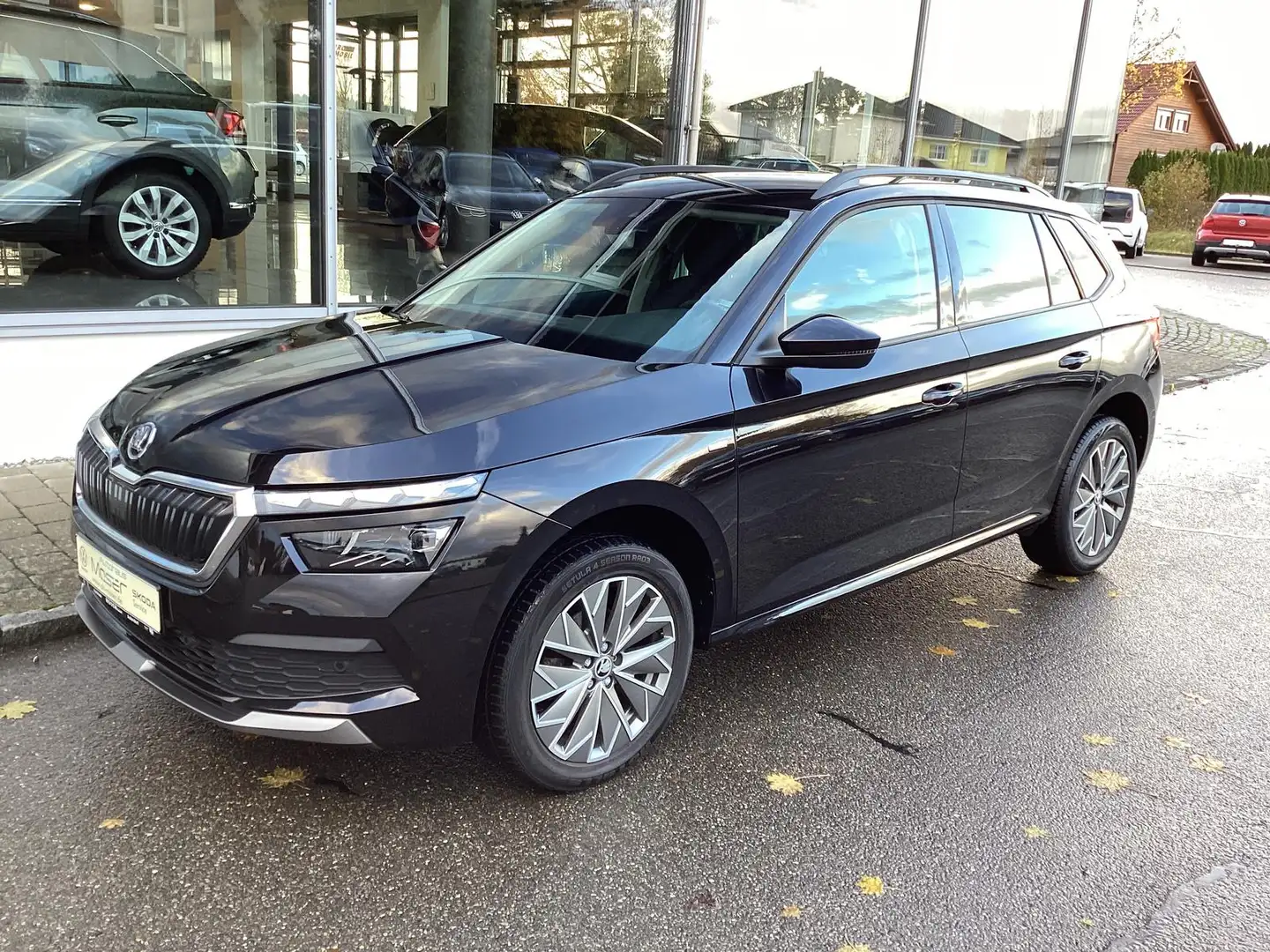 Skoda Kamiq 1.0 TSI DSG Clever/PDC/LED/GRA/SHZ/Navi Schwarz - 1