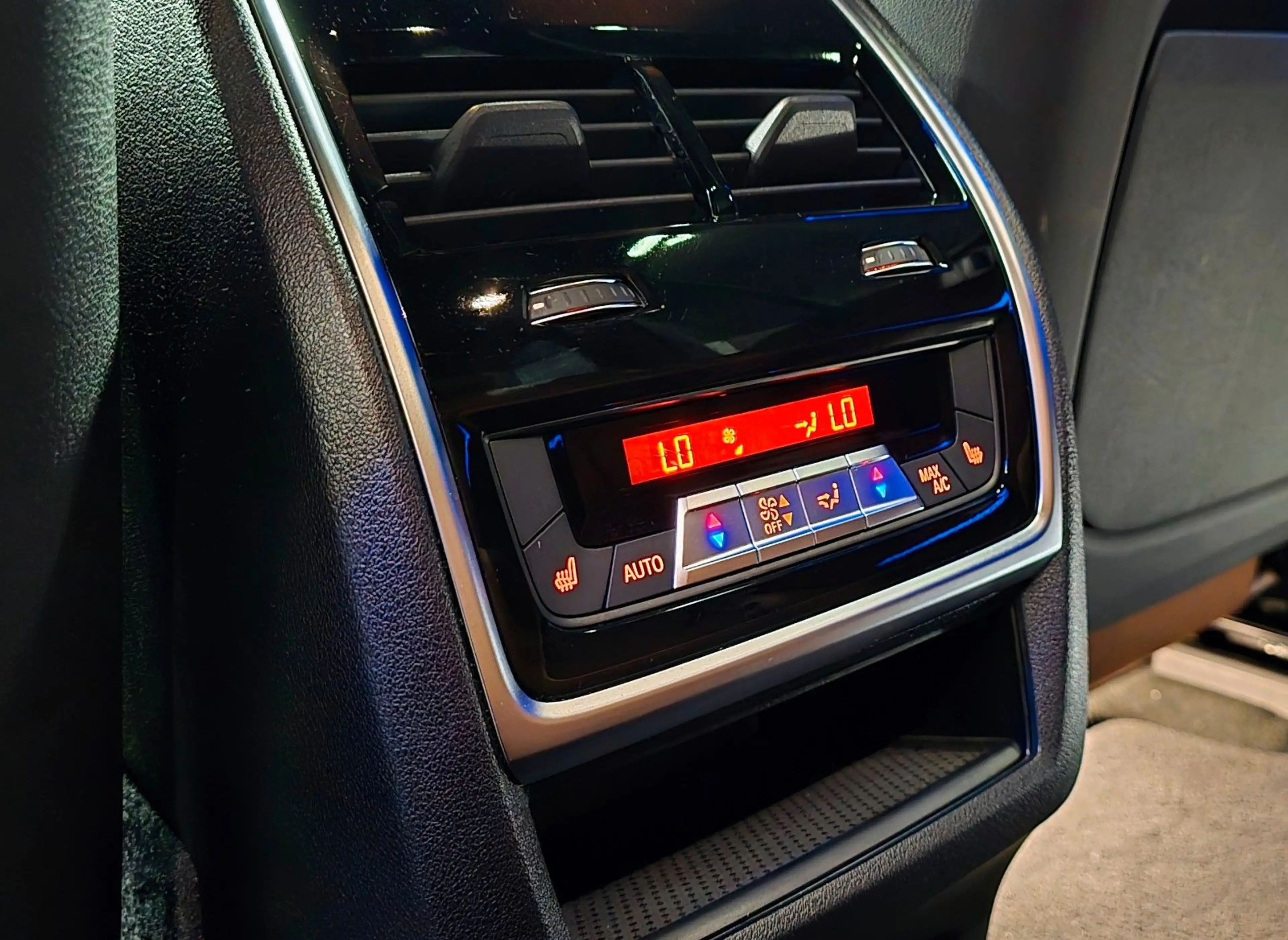 BMW X5 M50d*LASER*MASSAGE*HEAD UP*STANDHEIZ.*INDIVID — photo 26