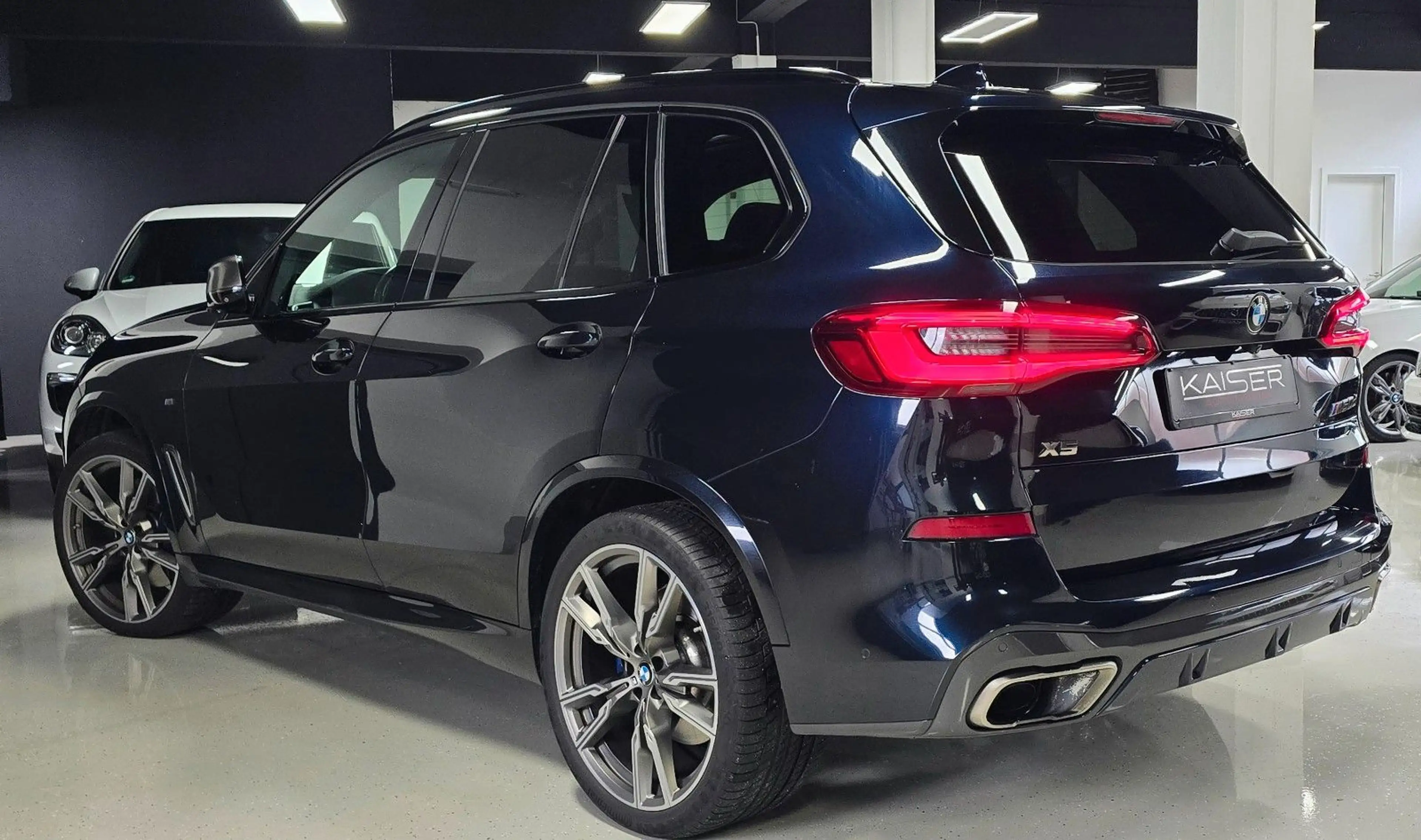 BMW X5 M50d*LASER*MASSAGE*HEAD UP*STANDHEIZ.*INDIVID — photo 13