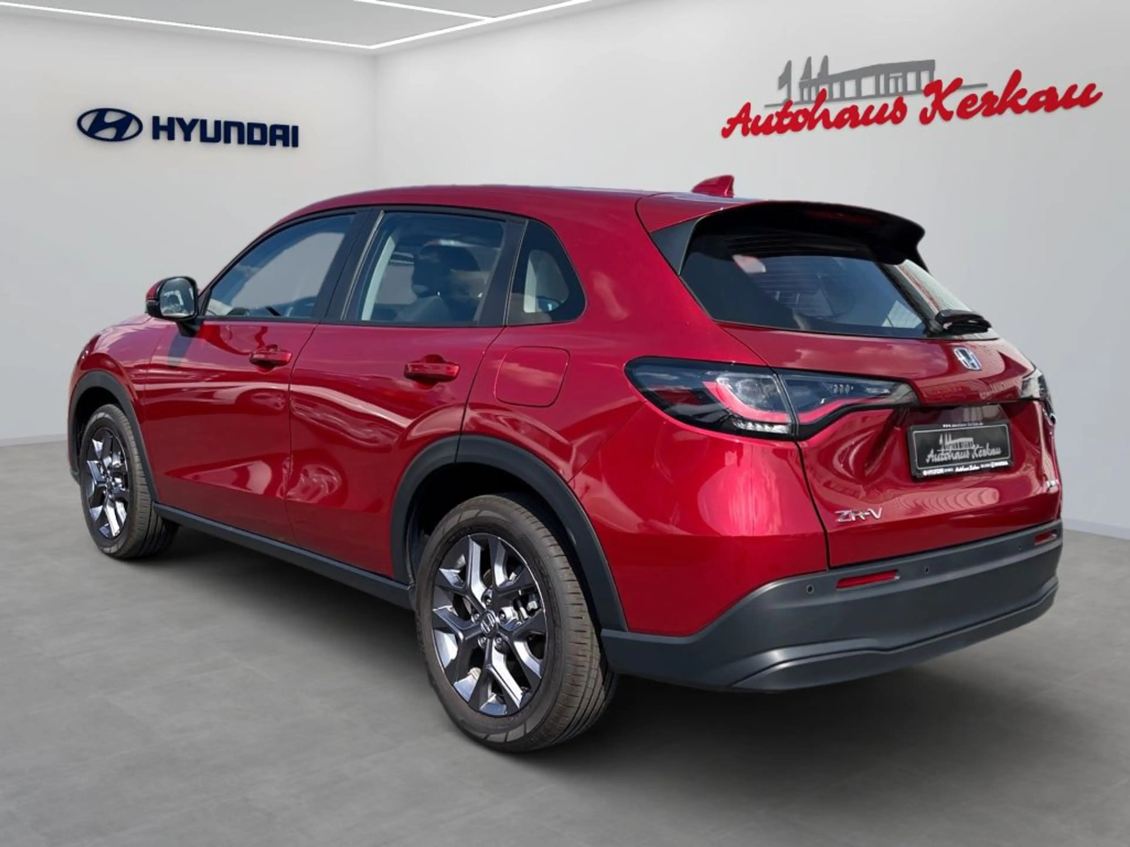 Honda ZR-V e:HEV 2.0 i-MMD Hybrid Elegance — photo 4