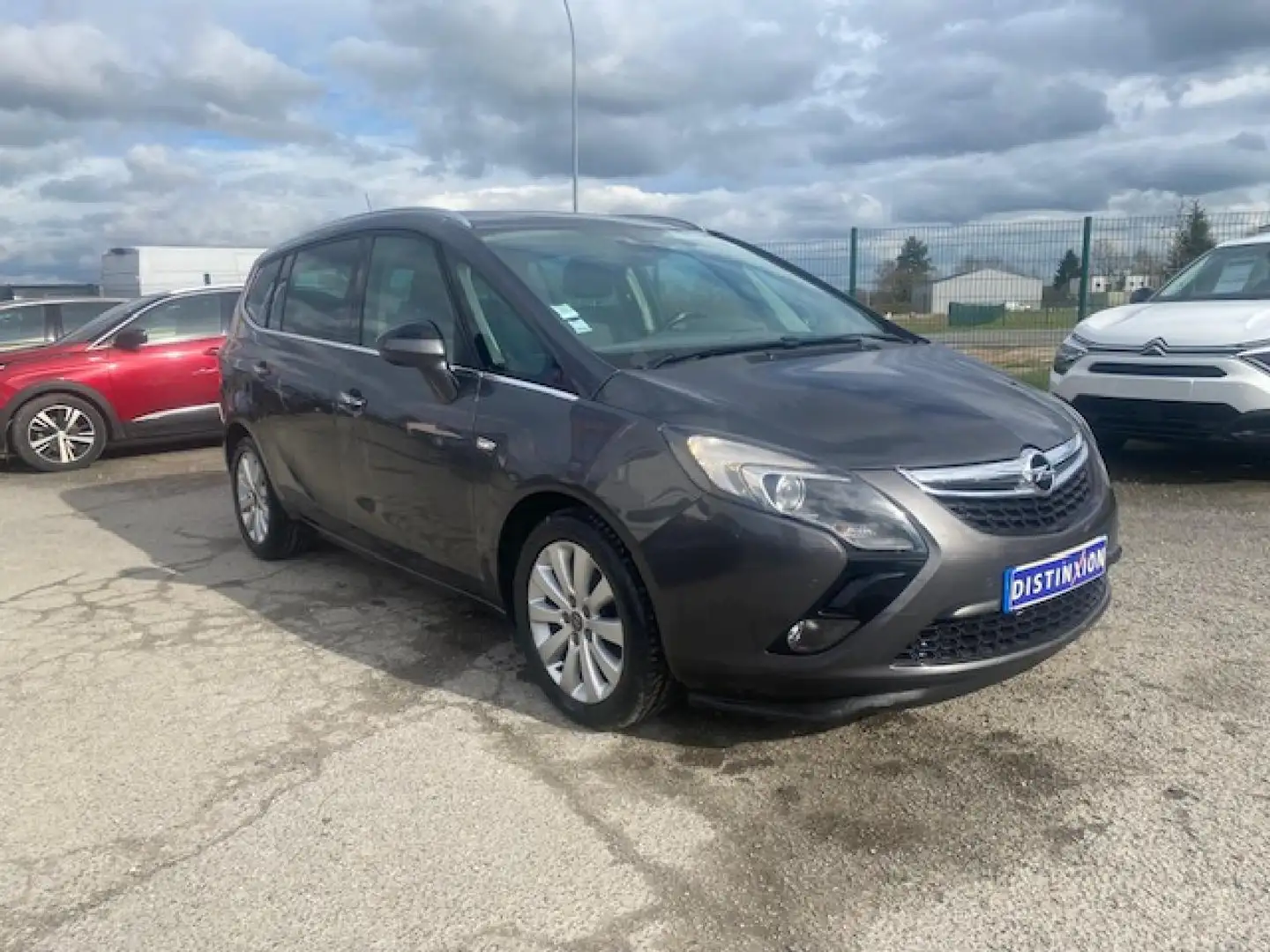 Opel Zafira Tourer 2.0 - 130 - COSMO + ATTELAGE + 7PLACES Grijs - 2