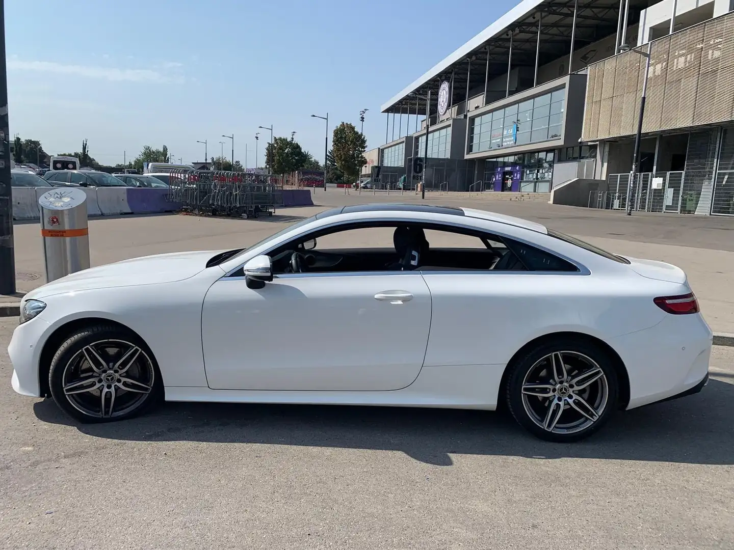 Mercedes-Benz E 200 - 2