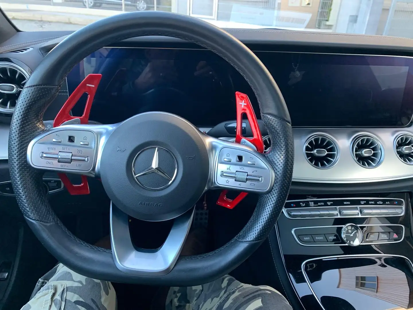 Mercedes-Benz E 200 - 1