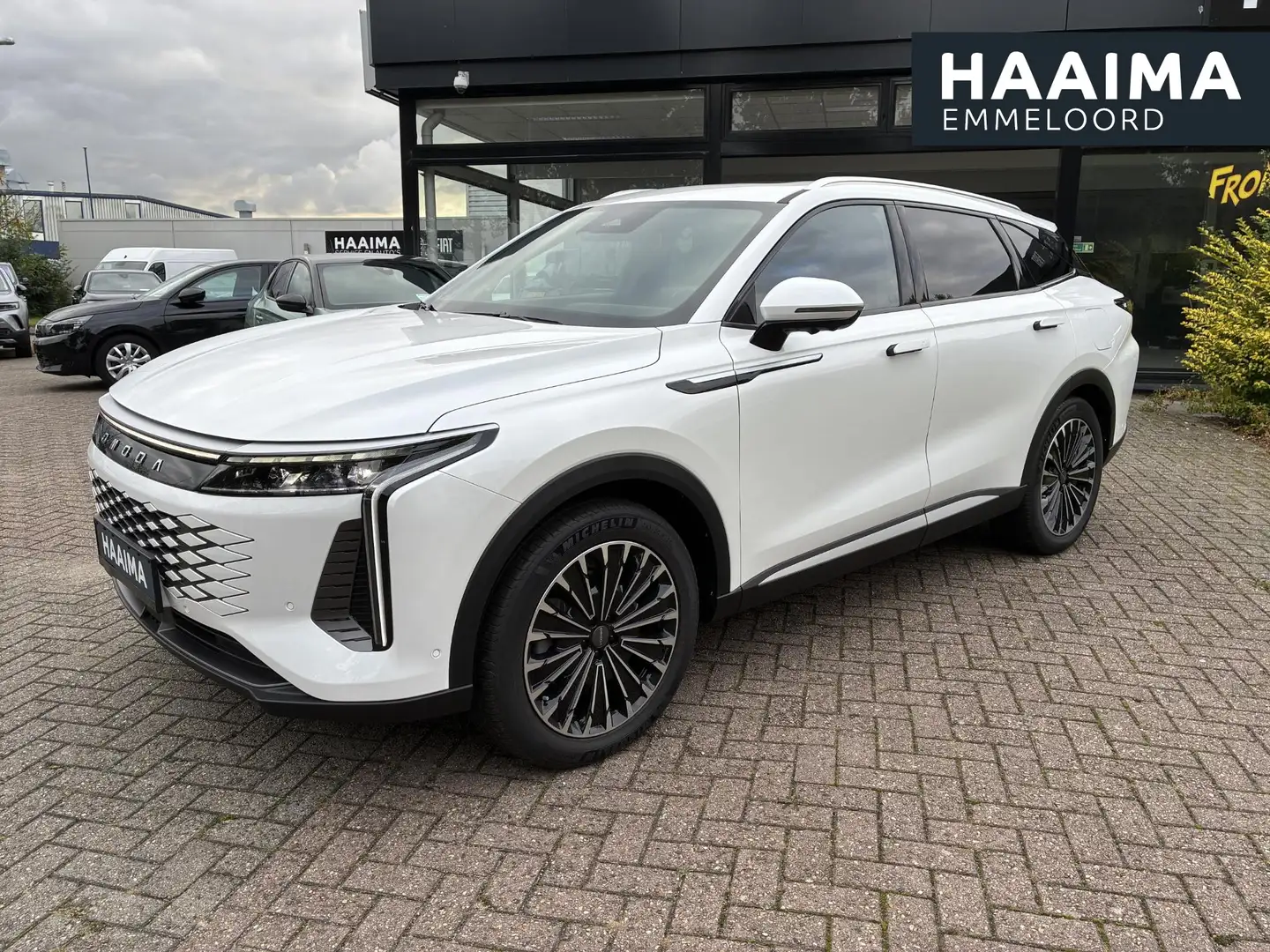 Omoda 9 1.5T-GDi Premium SHS Plug-in Hybride AWD | Alle op Blanc - 1