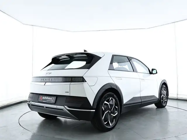 Hyundai Ioniq 5 view 5