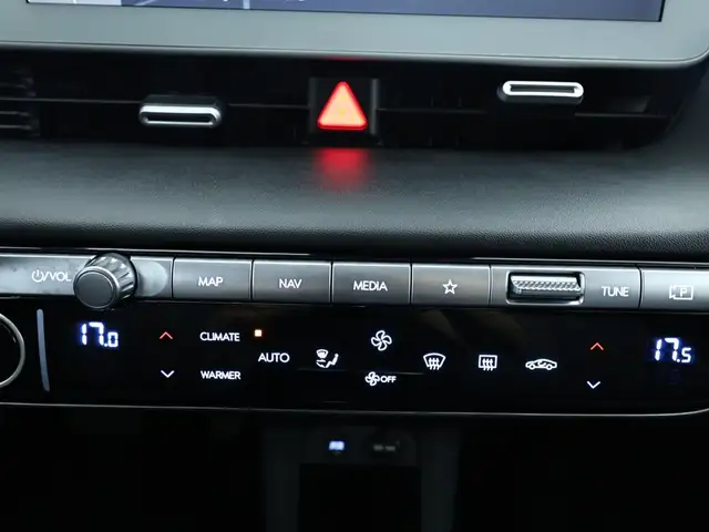 Hyundai Ioniq 5 view 12