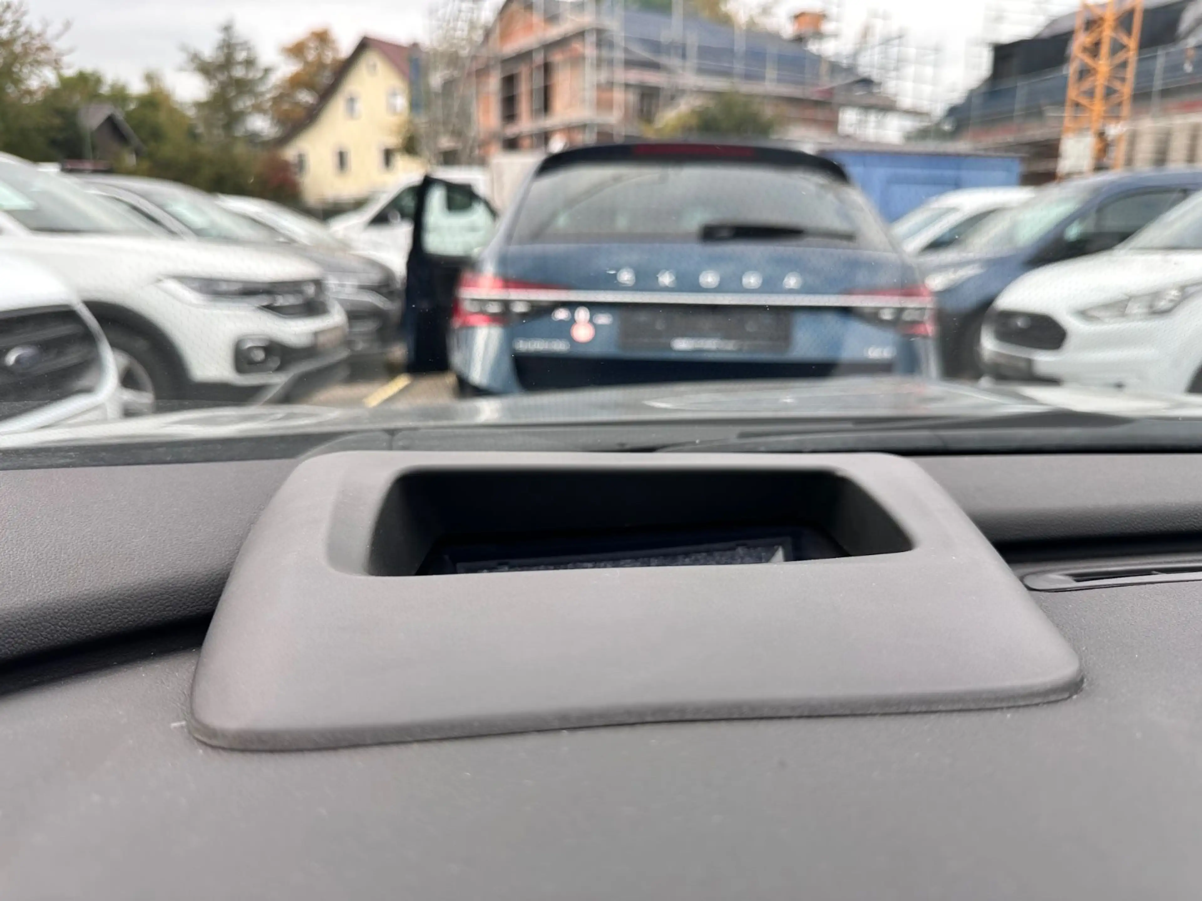 Opel Insignia B ST Navi HuD ACC AHK Massage Kamera — photo 12