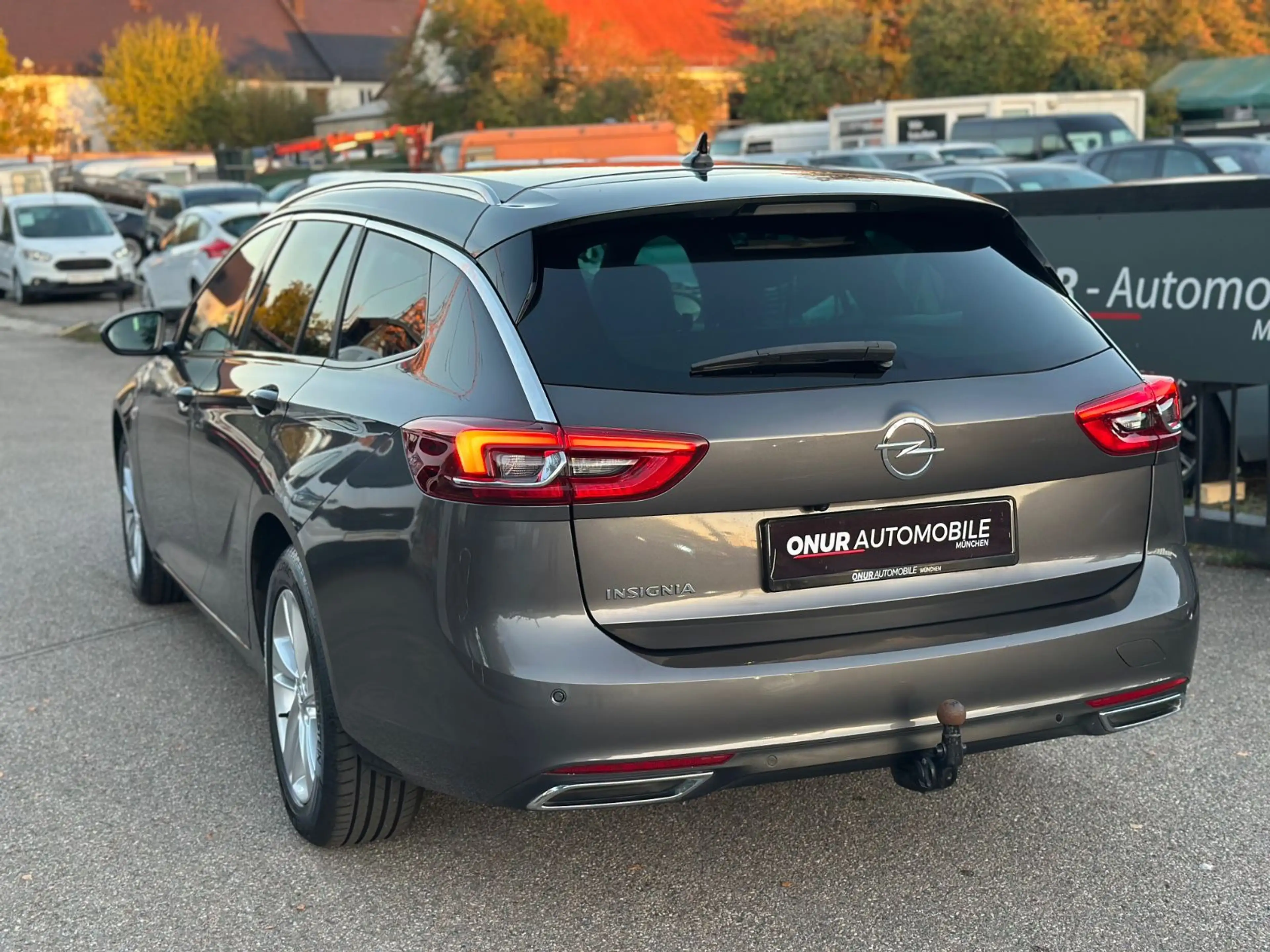 Opel Insignia B ST Navi HuD ACC AHK Massage Kamera — photo 6