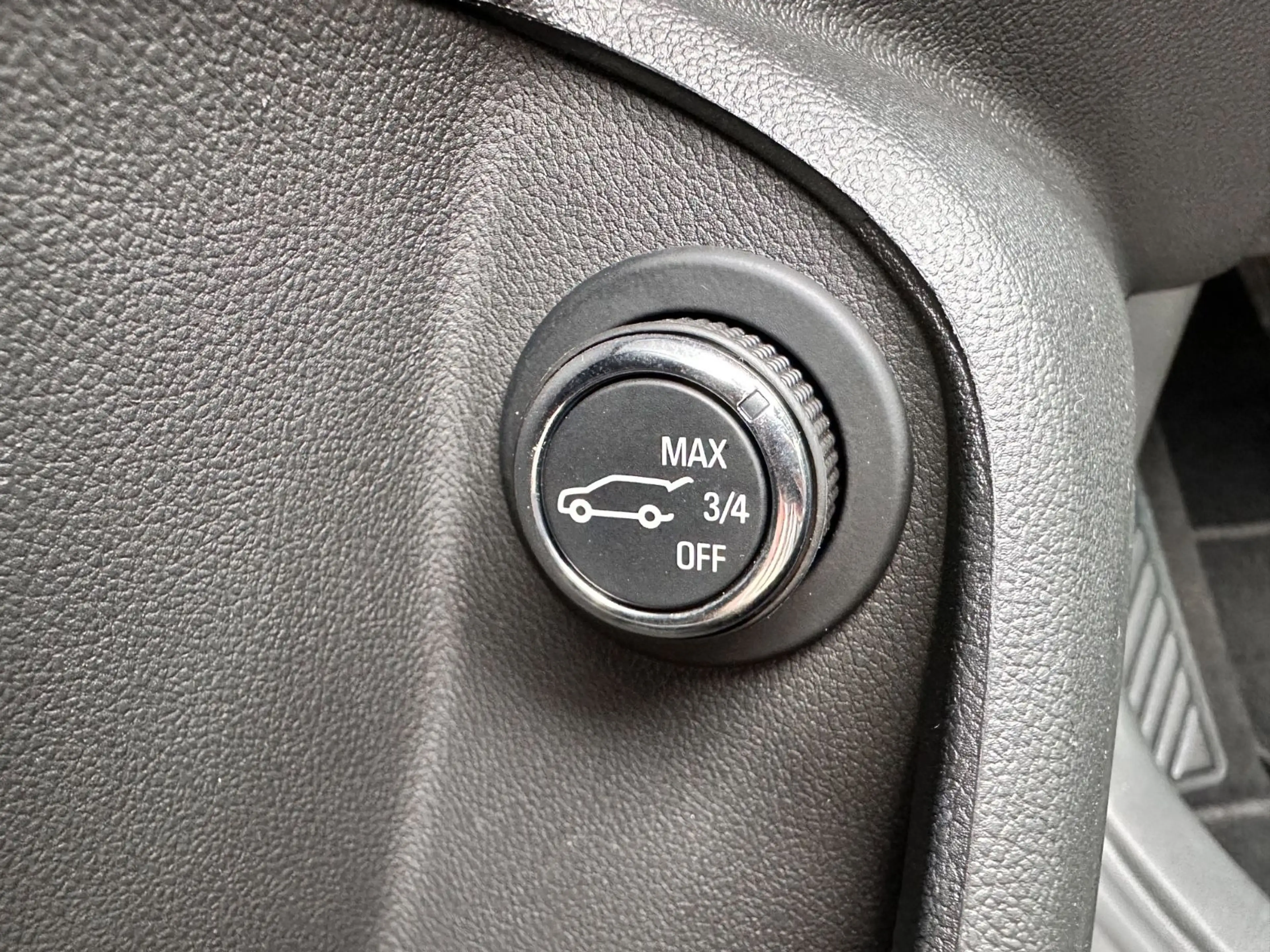 Opel Insignia B ST Navi HuD ACC AHK Massage Kamera — photo 8