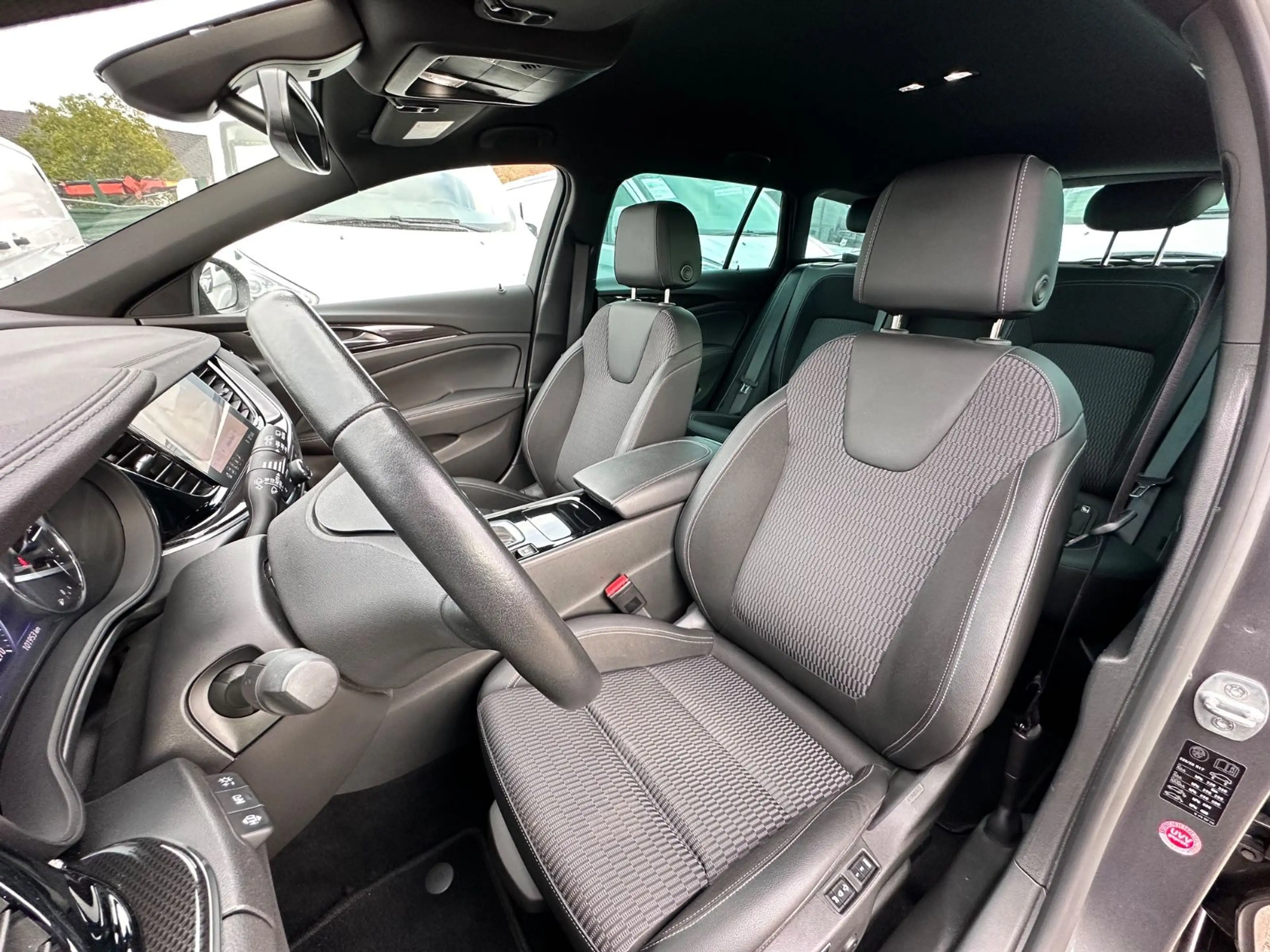 Opel Insignia B ST Navi HuD ACC AHK Massage Kamera — photo 14