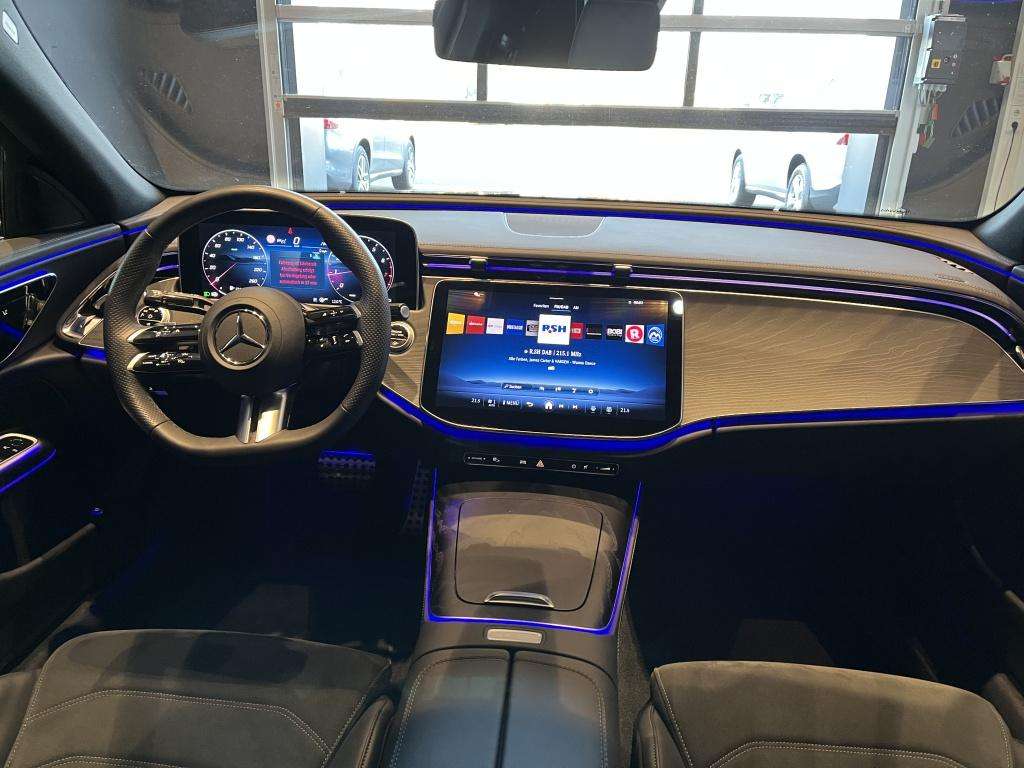 Mercedes-Benz E 200