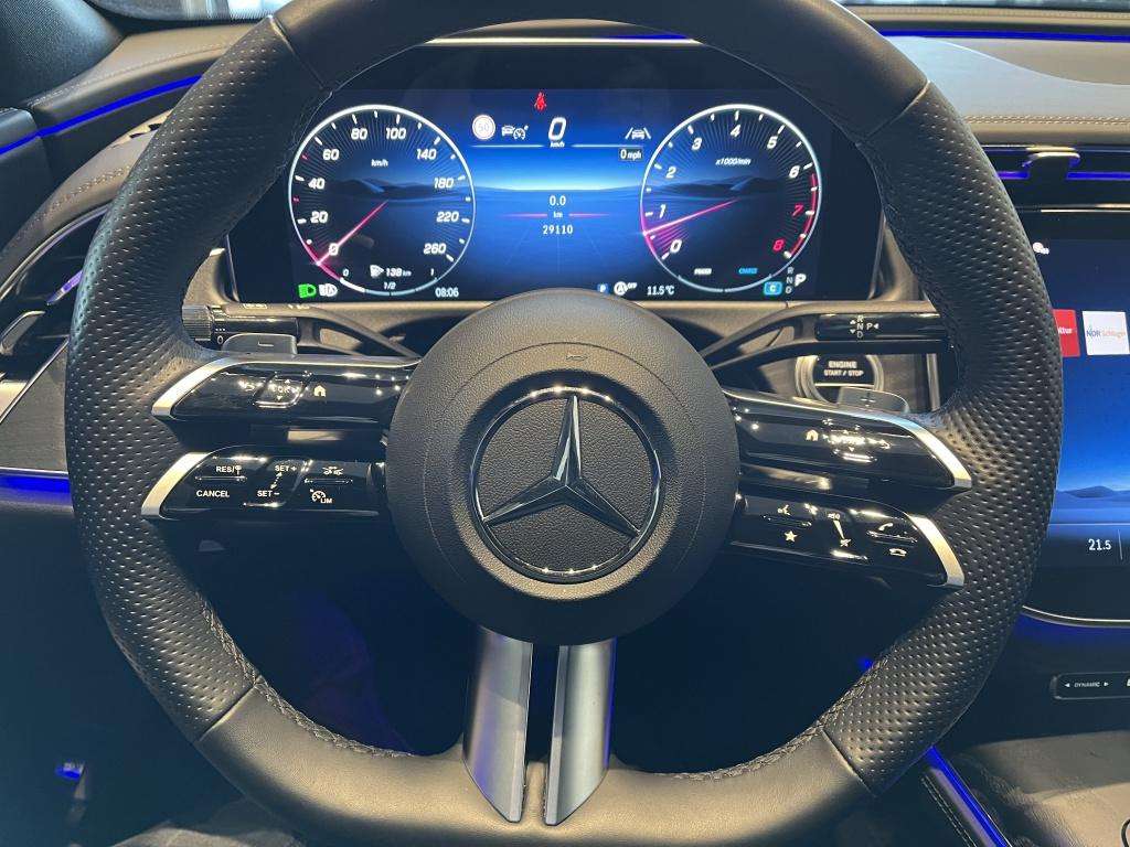 Mercedes-Benz E 200