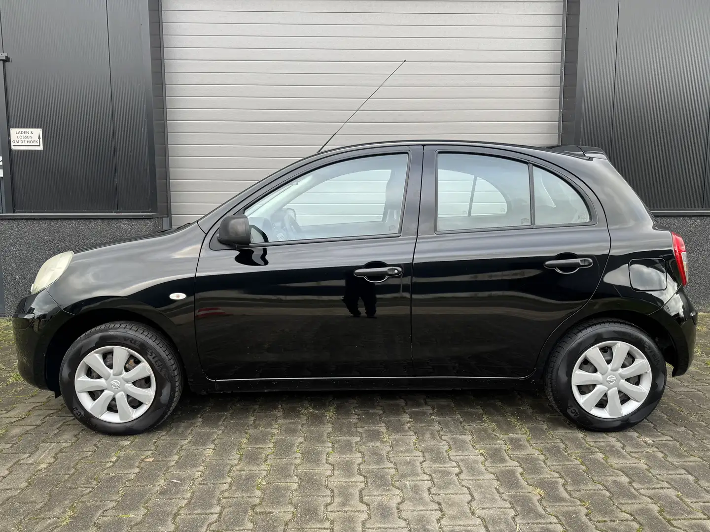 Nissan Micra 1.2 Visia Чорний - 2