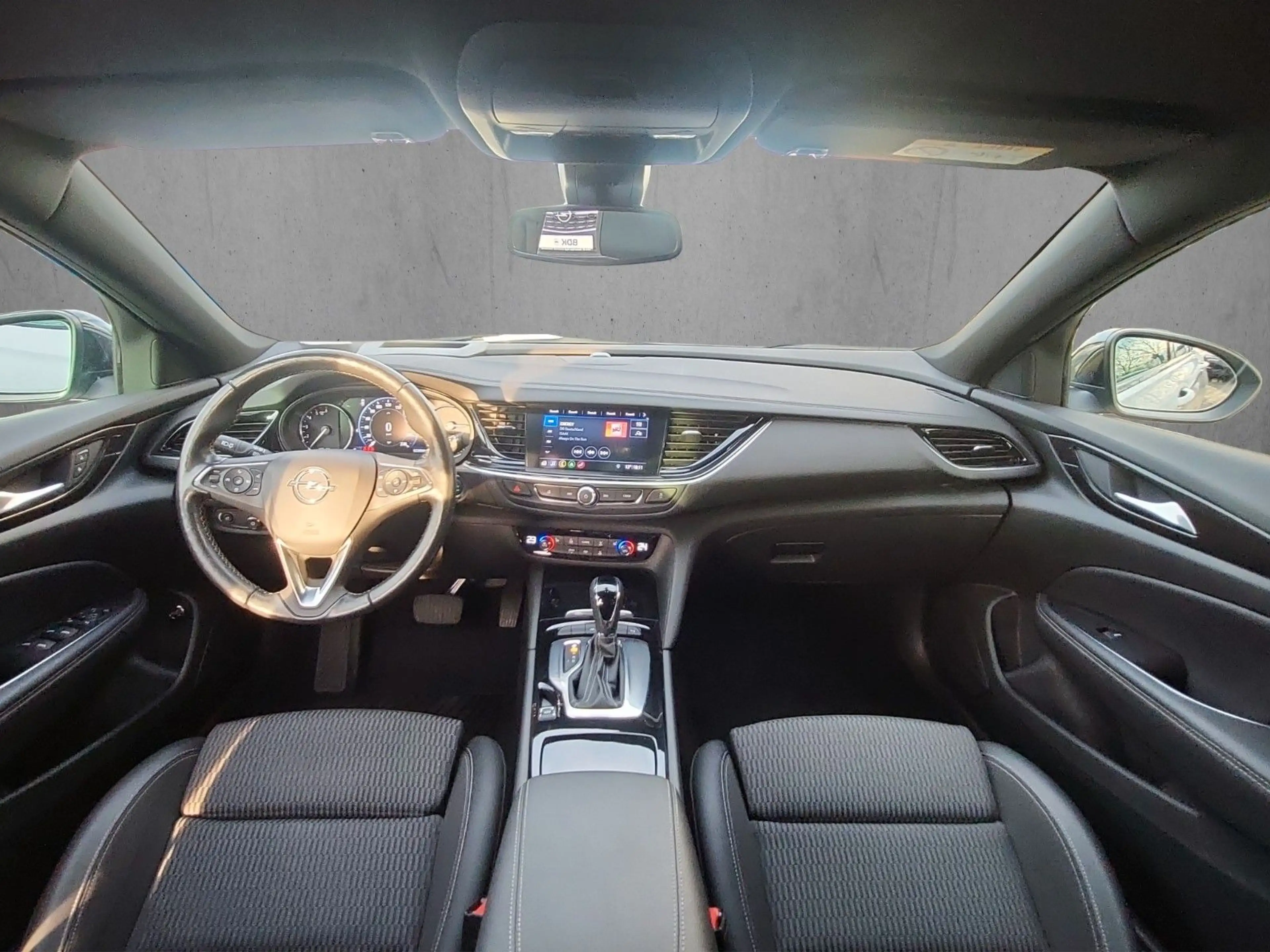 Opel Insignia B ST "Business" 1-Hand/Voll-LED/Navi — photo 10