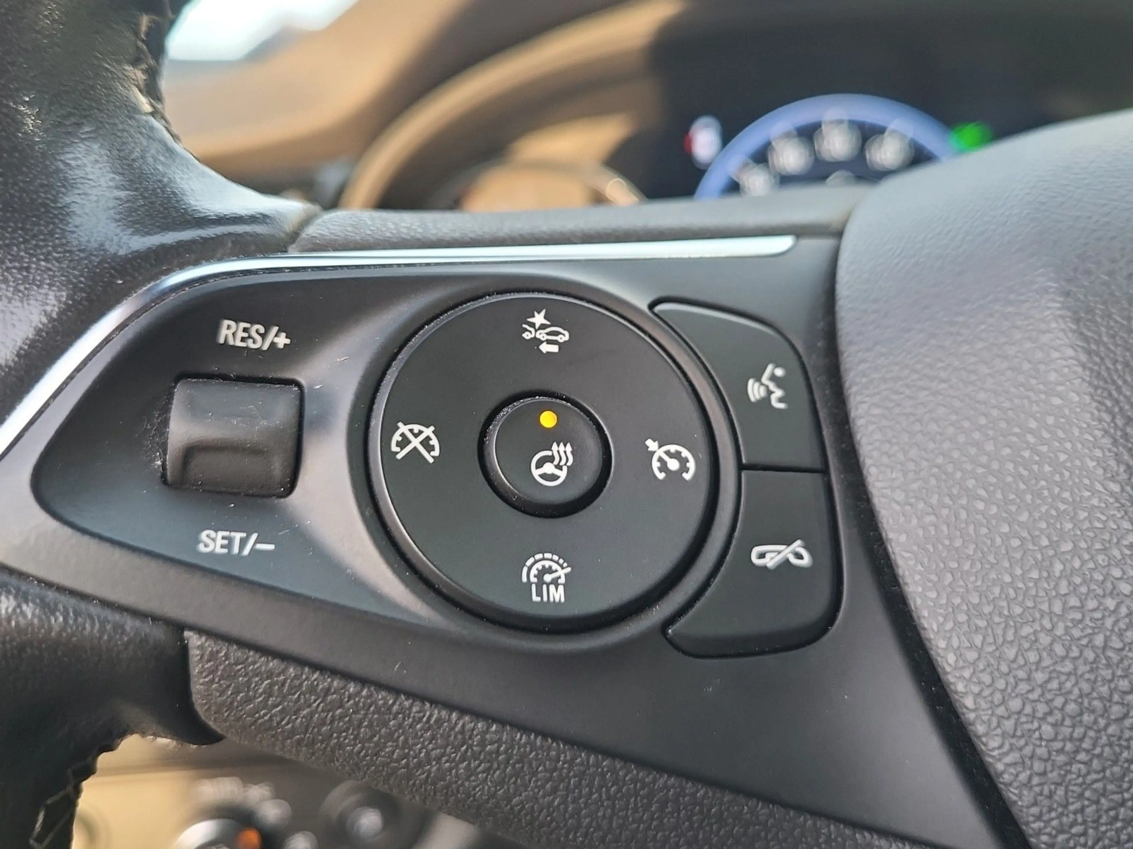 Opel Insignia B ST "Business" 1-Hand/Voll-LED/Navi — photo 12