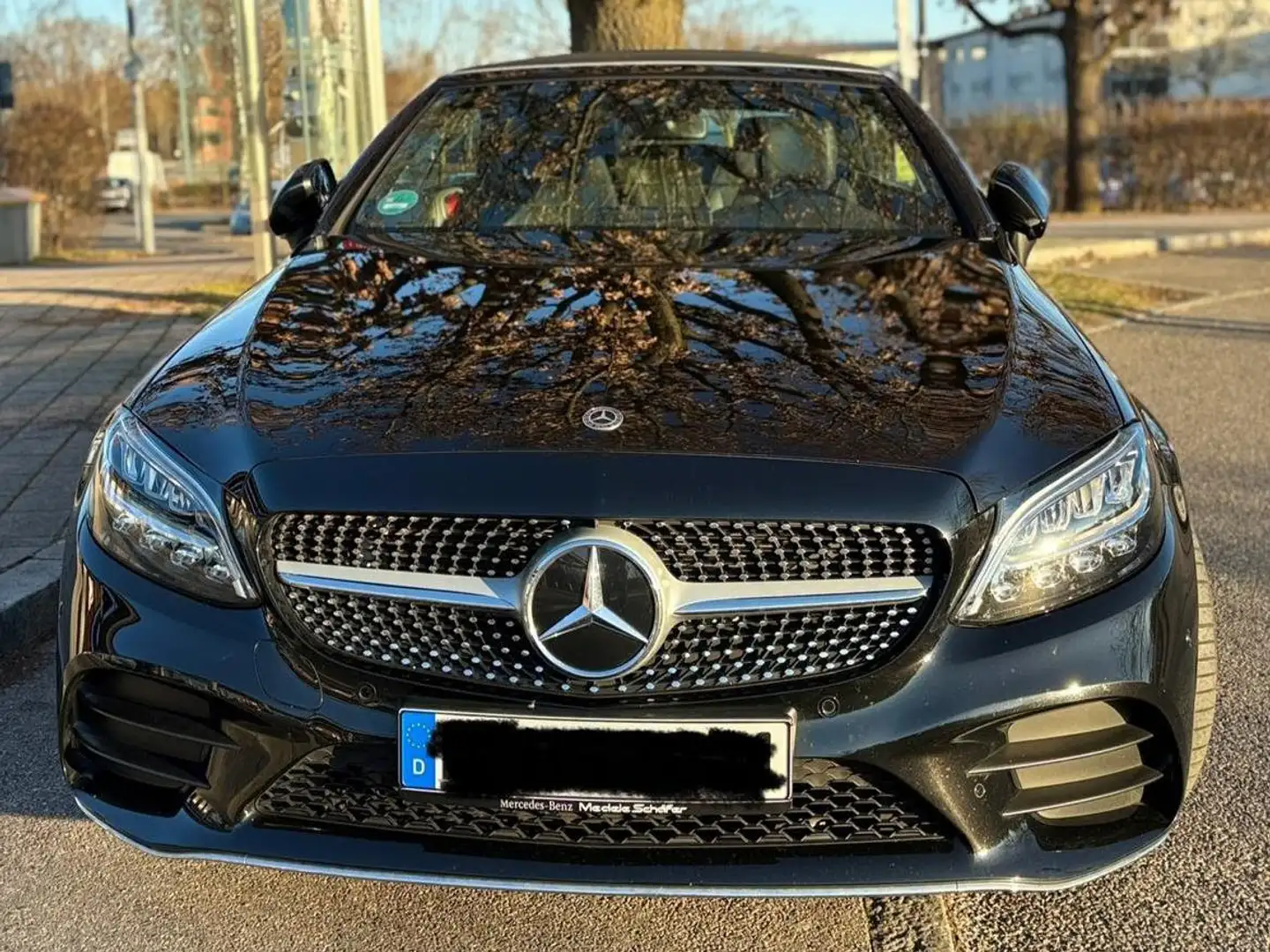 Mercedes-Benz C 220 C 220 d Cabrio 9G-TRONIC AMG Line Schwarz - 2