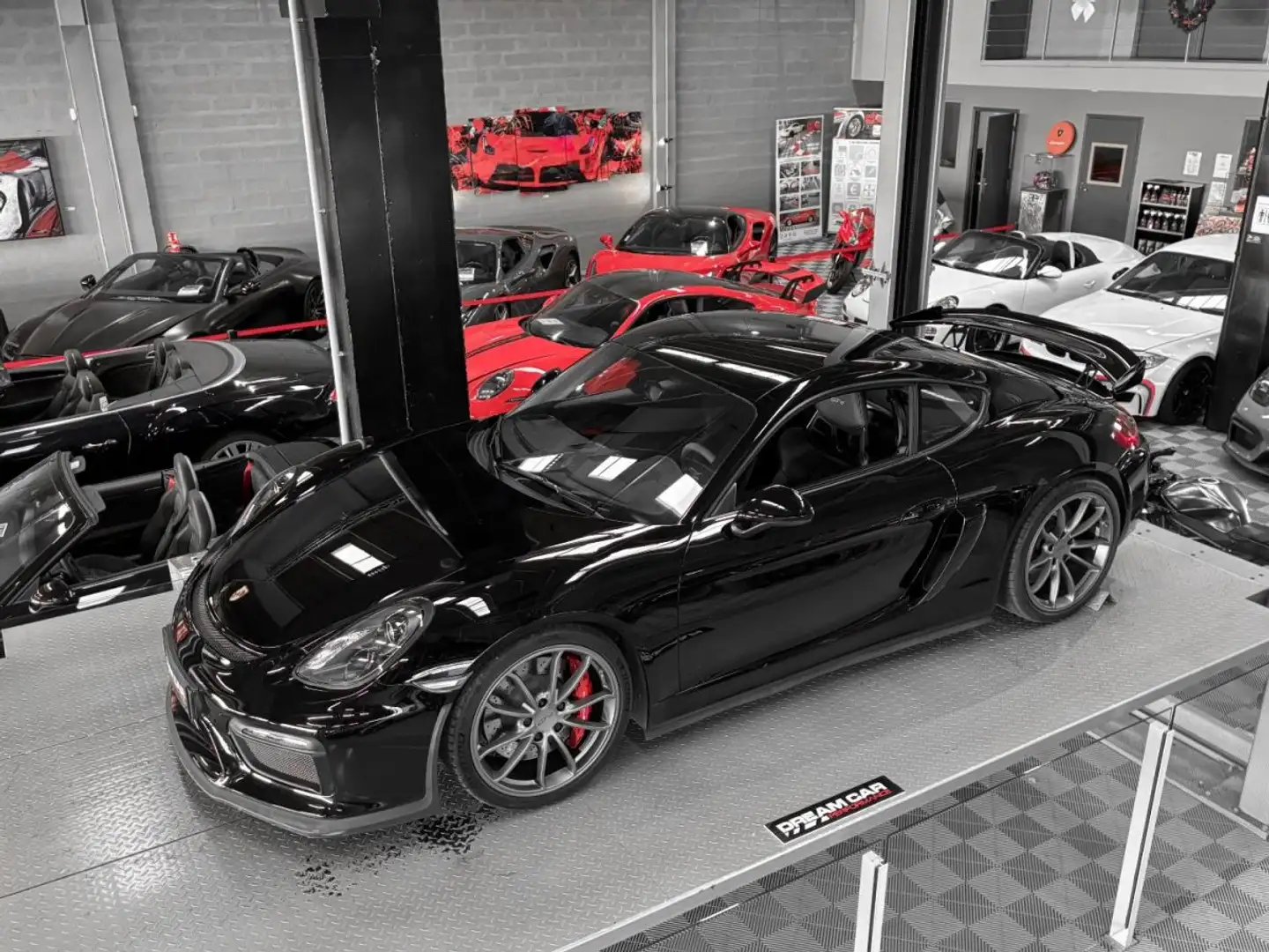Porsche Cayman GT4 3.8 385 – Pack Clubsport Schwarz - 1