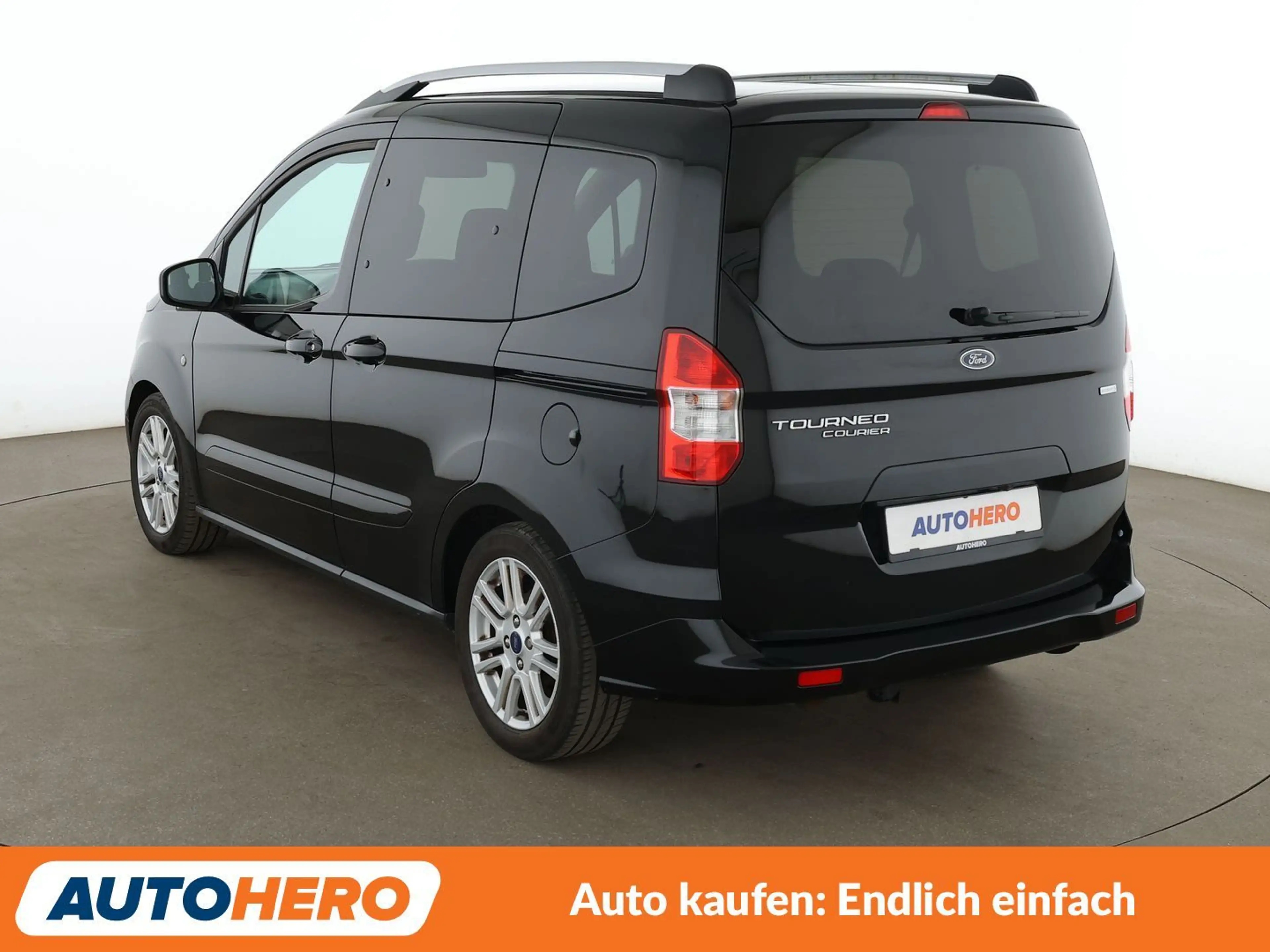 Ford Tourneo 1.0 EcoBoost Titanium*NAVI*SHZ*AHK*KLIMA* — photo 4