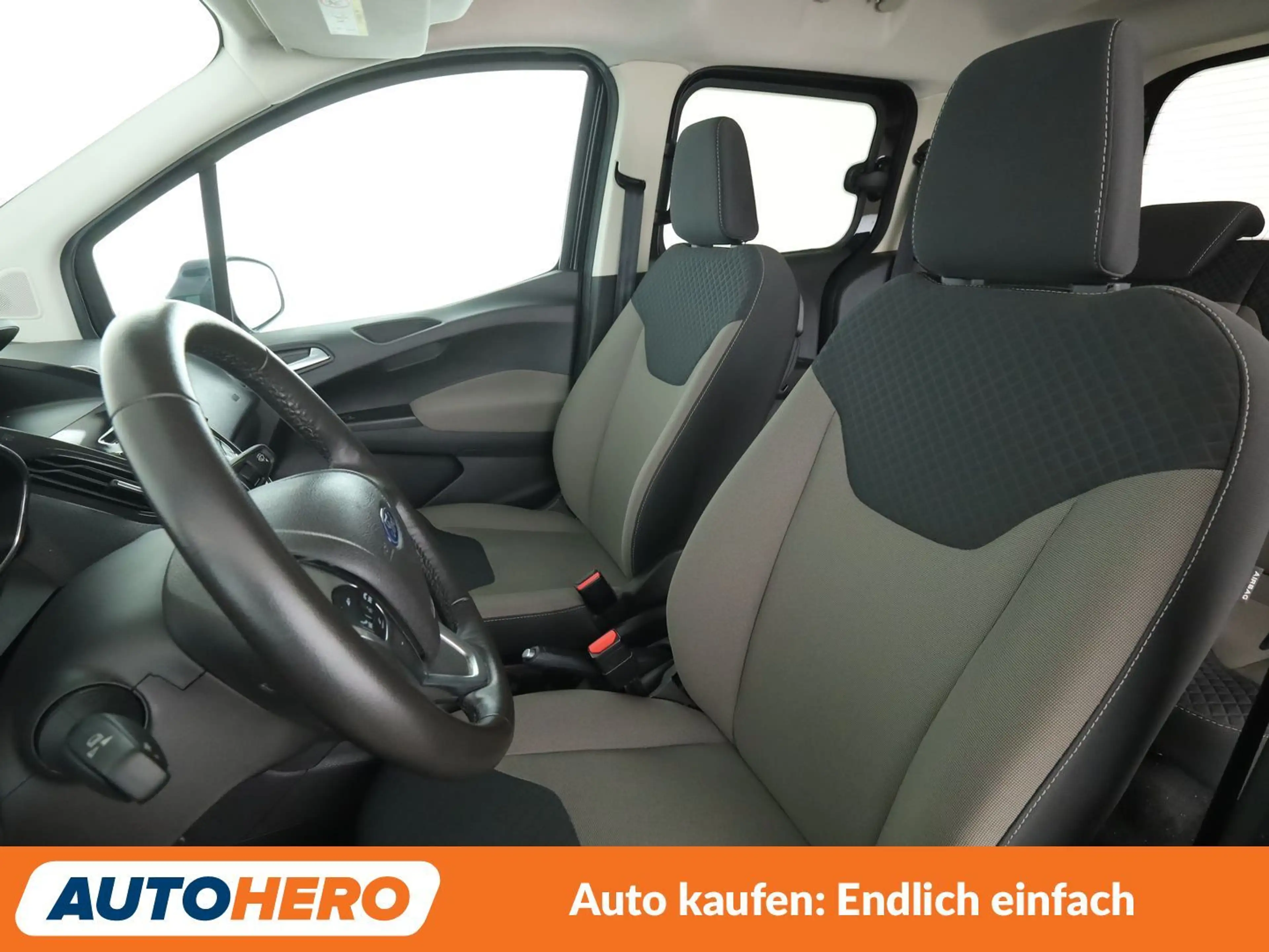 Ford Tourneo 1.0 EcoBoost Titanium*NAVI*SHZ*AHK*KLIMA* — photo 10