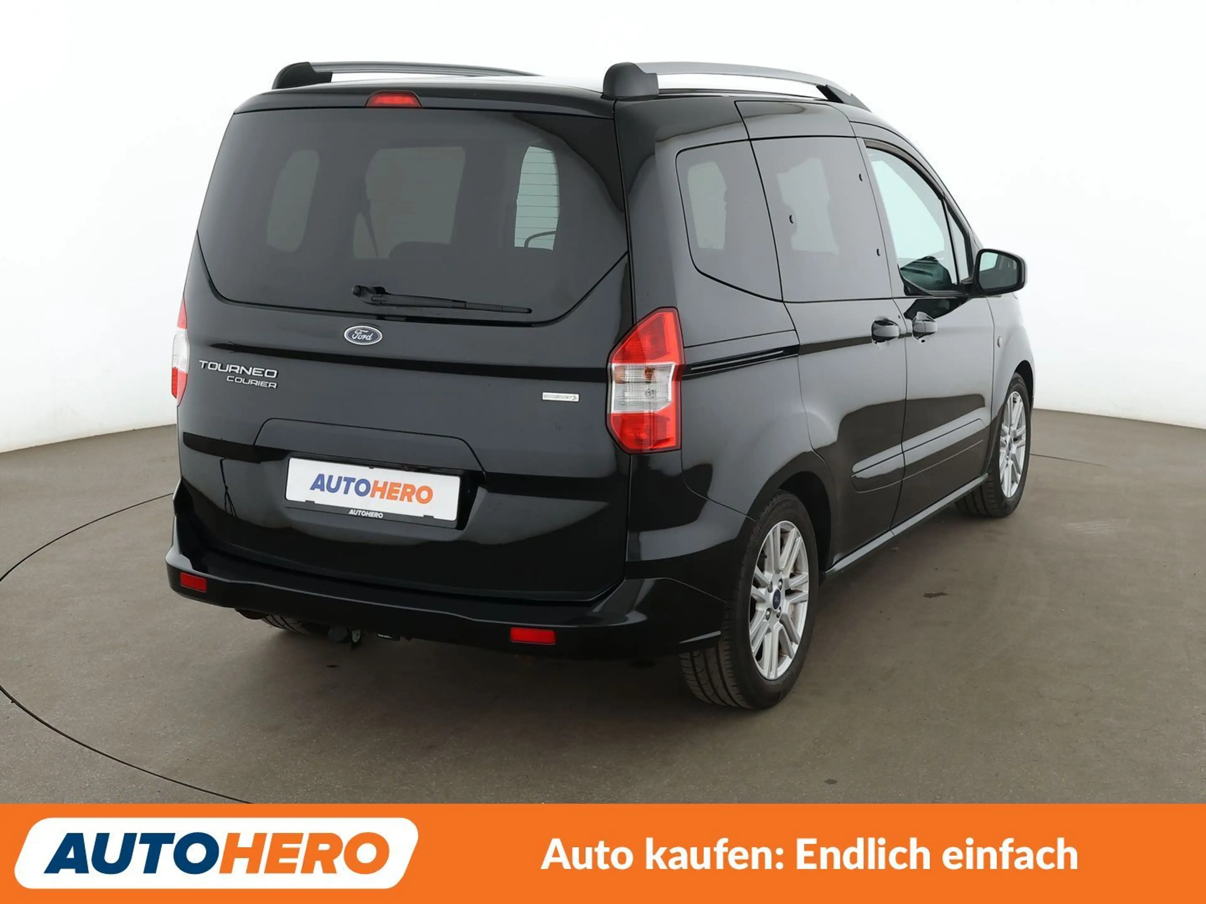 Ford Tourneo 1.0 EcoBoost Titanium*NAVI*SHZ*AHK*KLIMA* — photo 6