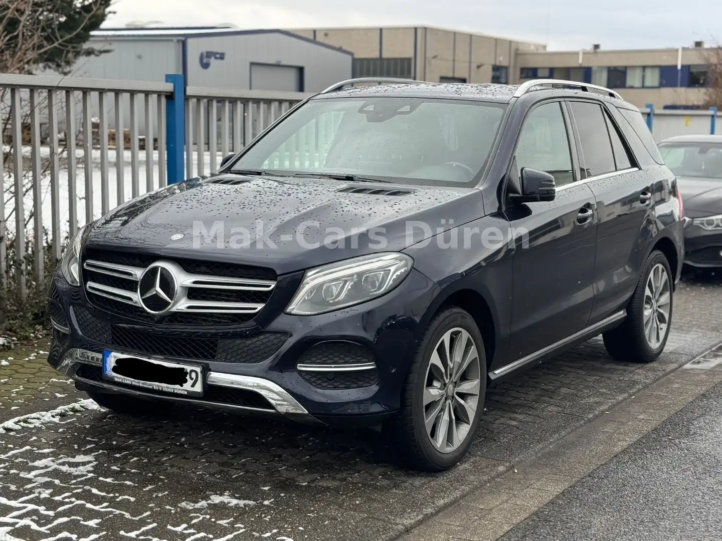 Mercedes-Benz GLE 350 d 4Matic/Navi/Led/360°/Luftfeder/Leder/ Blau - 1