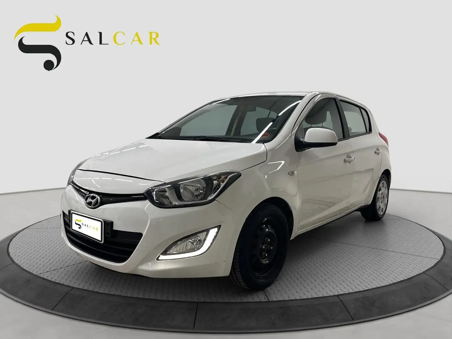 Hyundai i20 1.2 benzina 85 CV 2014 Bianco - 1