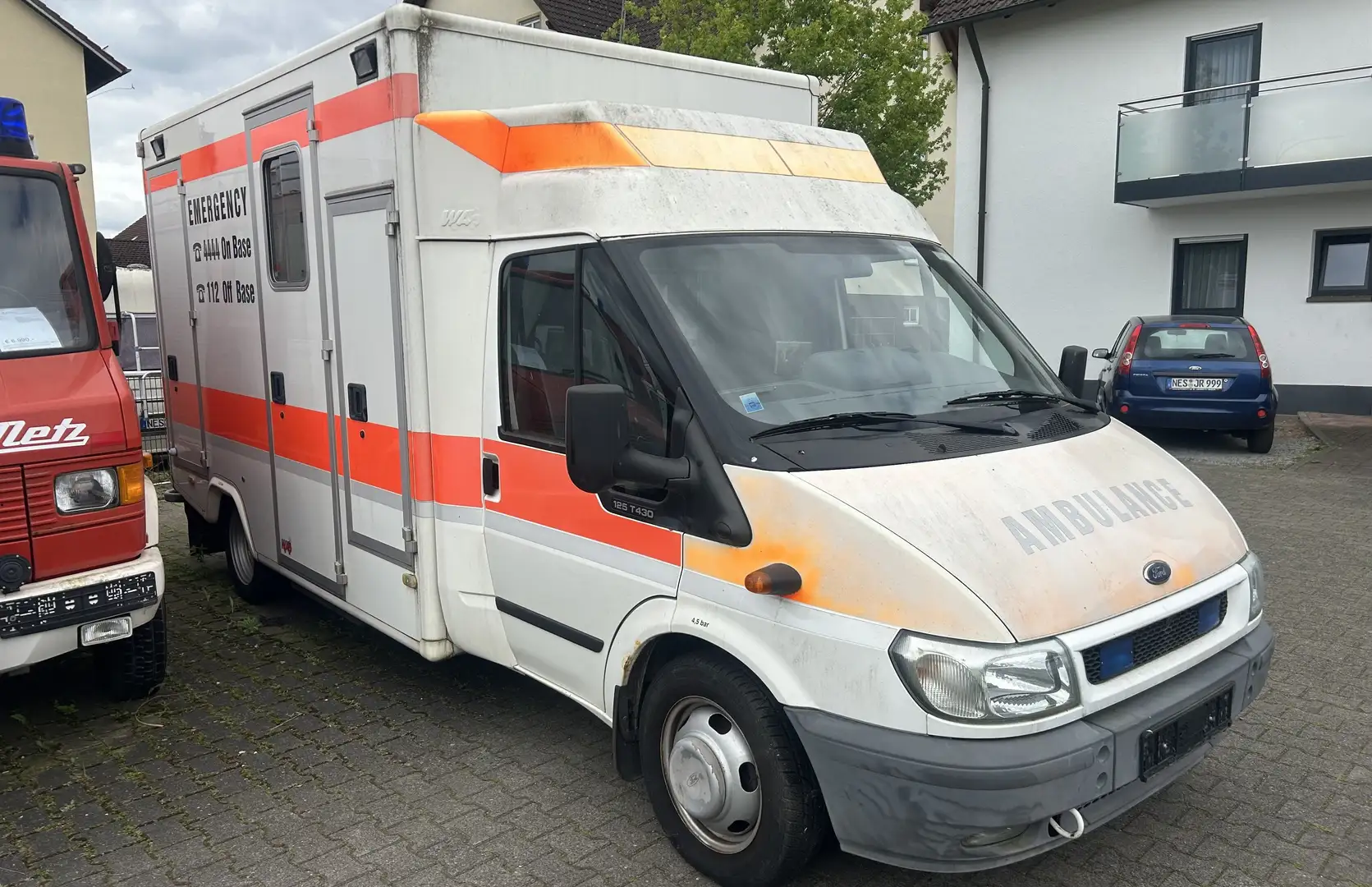 Ford Transit FT 430 Krankenwagen Rettungswagen 1. Hand - 1