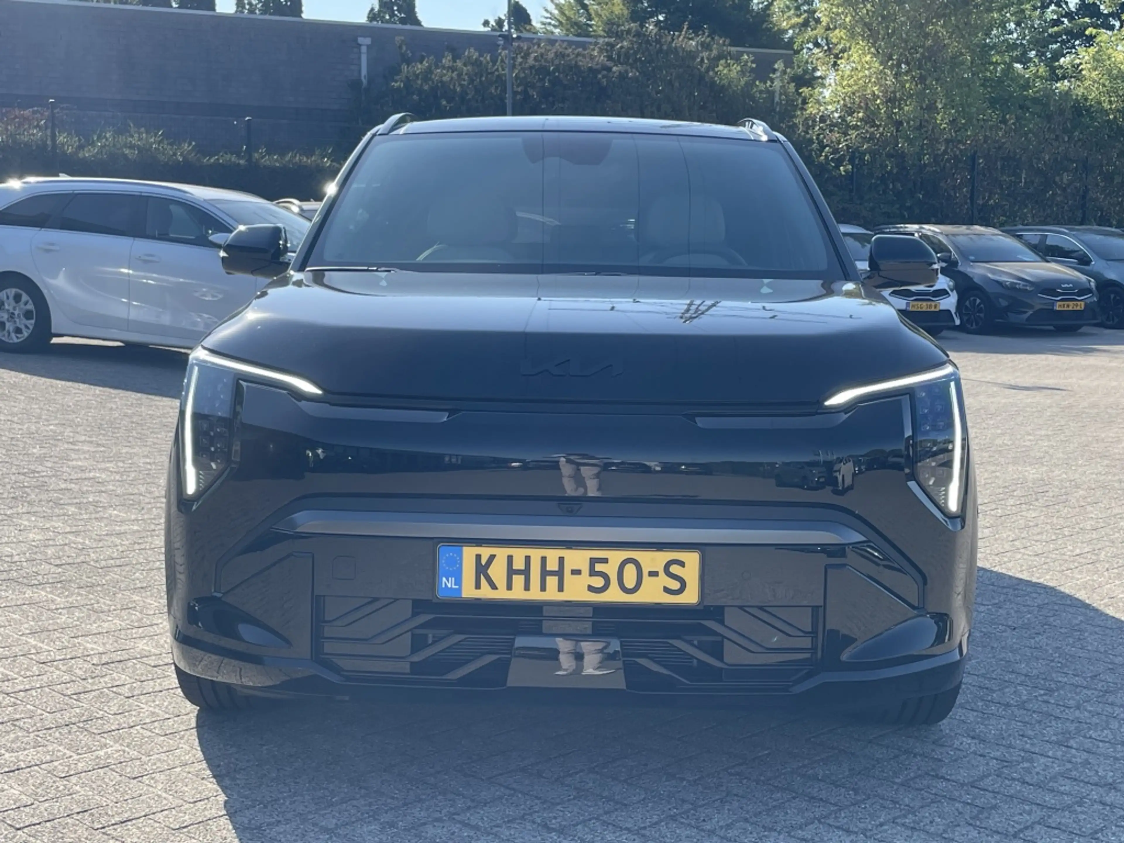 Kia EV3 GT-PlusLine 81.4 kWh — photo 3