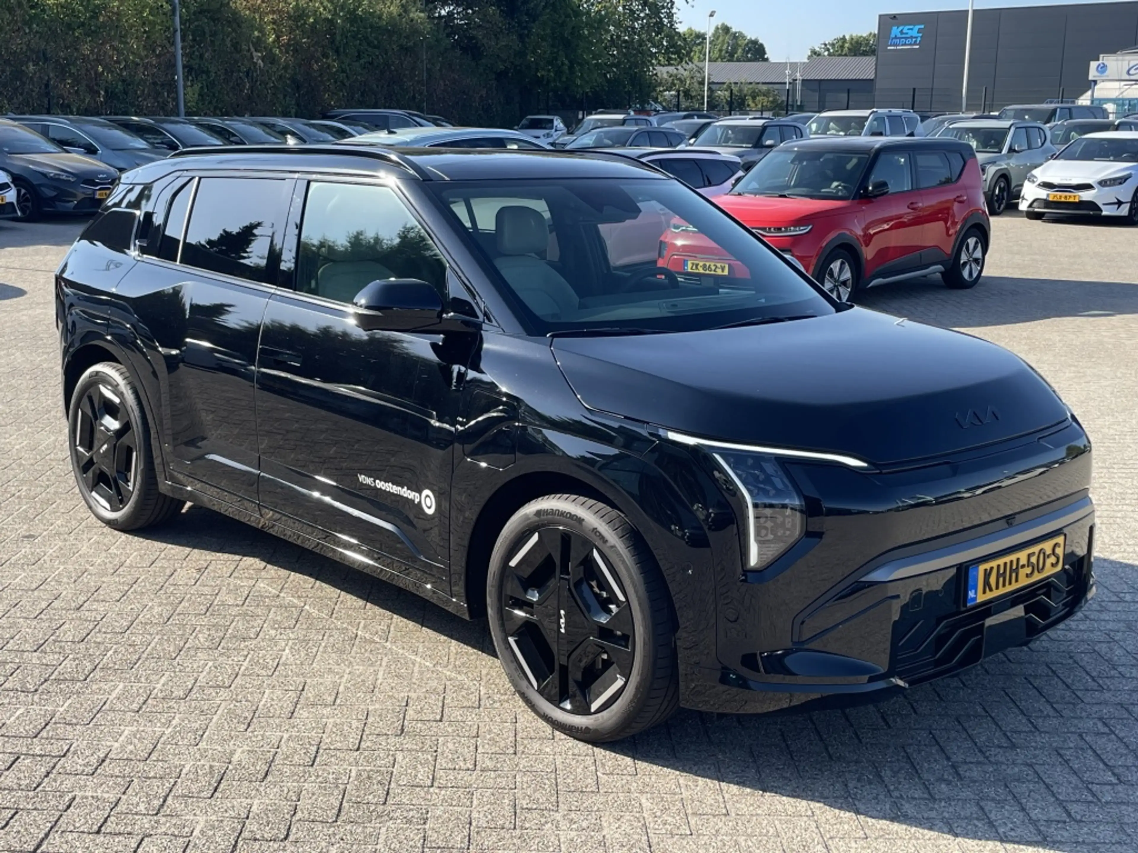 Kia EV3 GT-PlusLine 81.4 kWh — photo 4