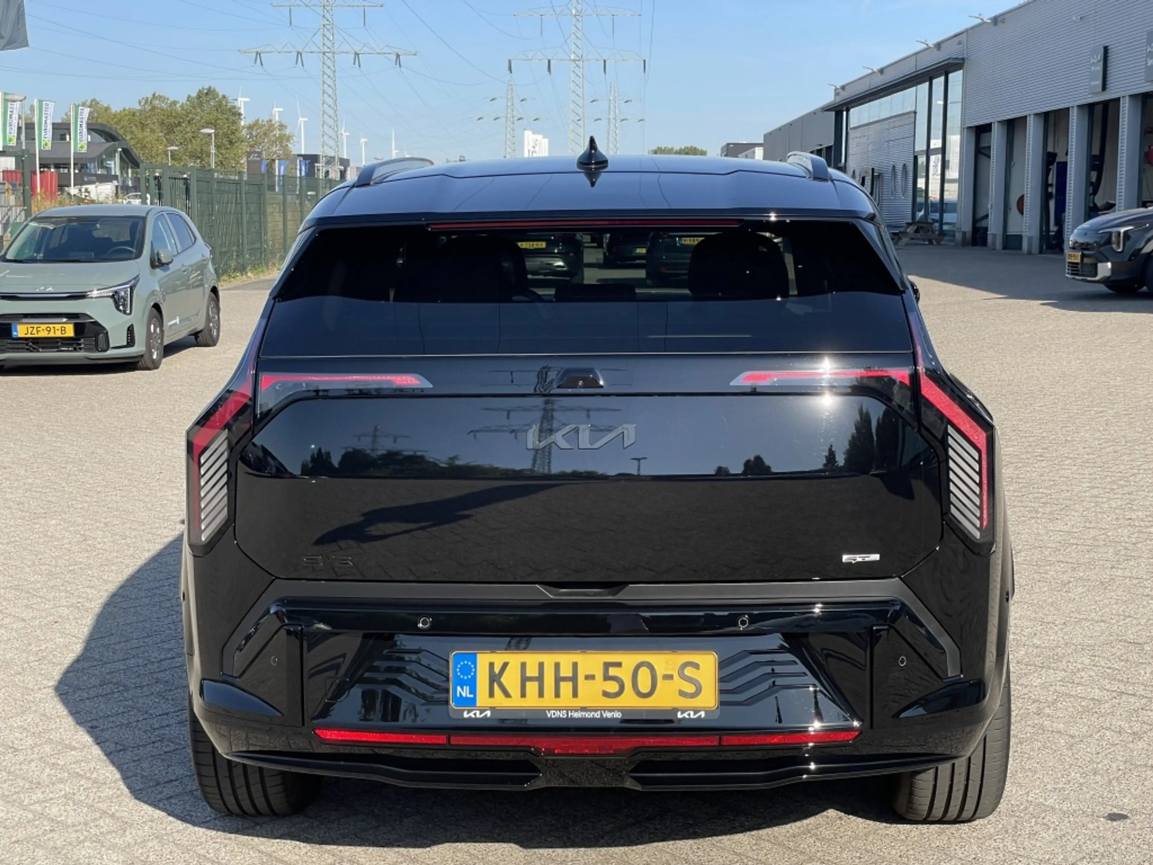 Kia EV3 GT-PlusLine 81.4 kWh — photo 6