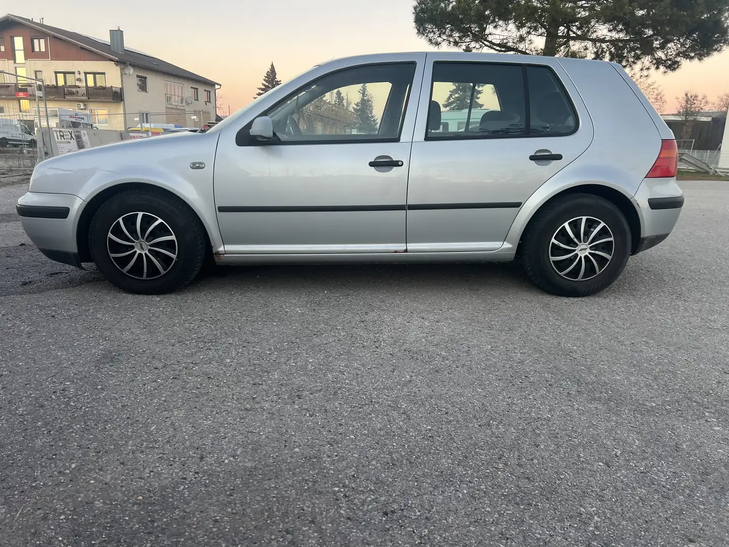 Volkswagen Golf Comfortline - 1