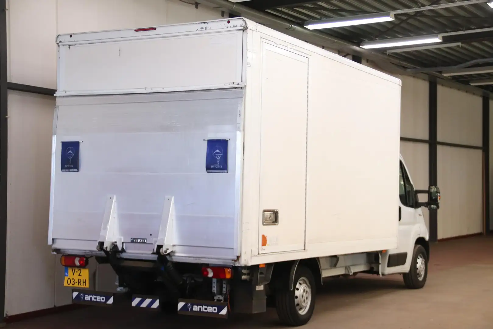 Fiat Ducato 2.3 MultiJet BAKWAGEN LAADKLEP Wit - 2