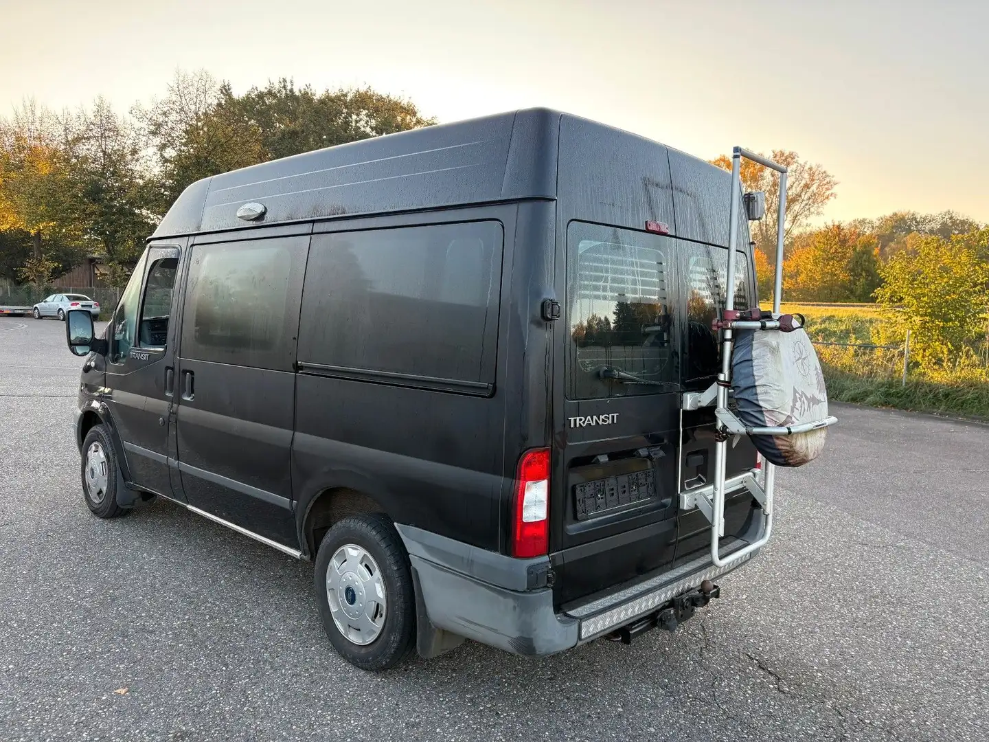 Ford Transit Kombi FT 300 Trend WOMO 2,2 Diesel Klima Schwarz - 2