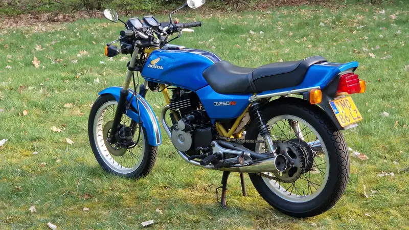 Honda CB 250 - foto 6