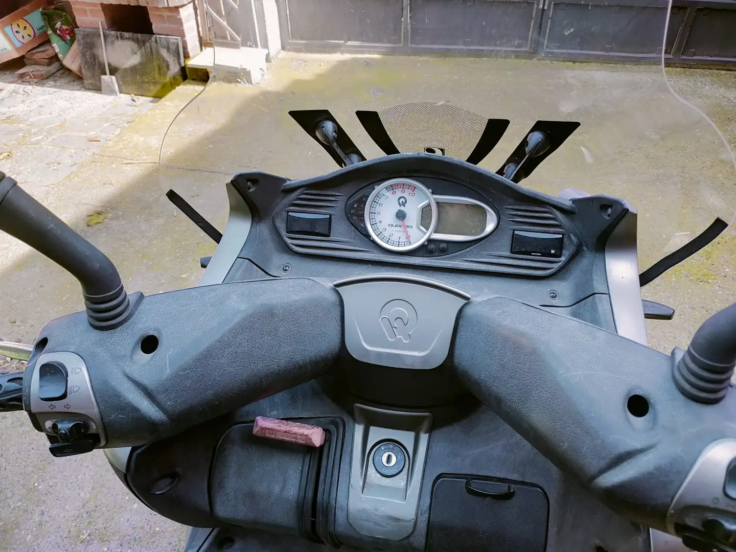 Quadro 350S Gris - 1