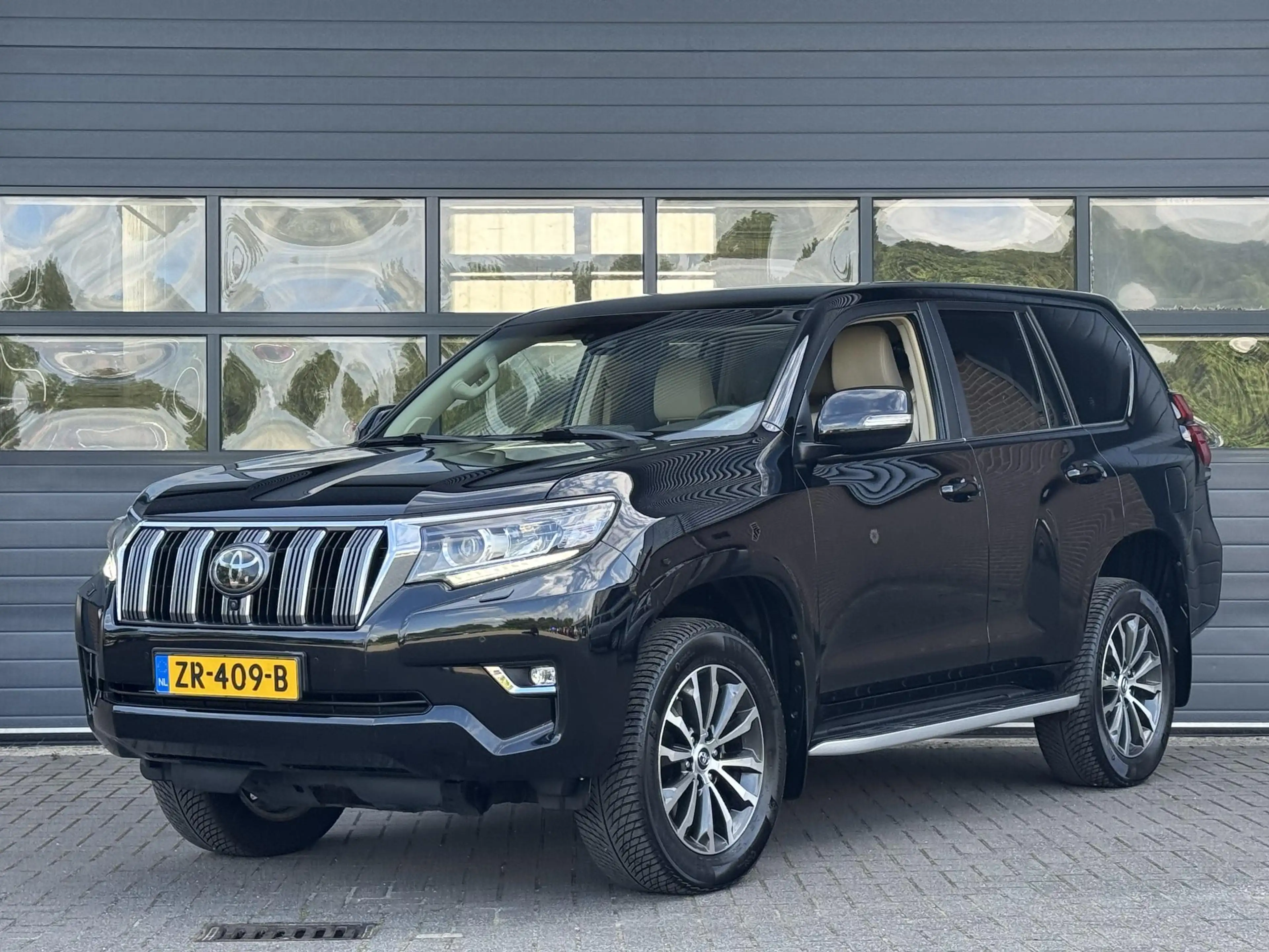 Toyota Land Cruiser 2.8 D-4D PROFESSIONAL 7-PERS I ORIGINEEL NEDERLAND