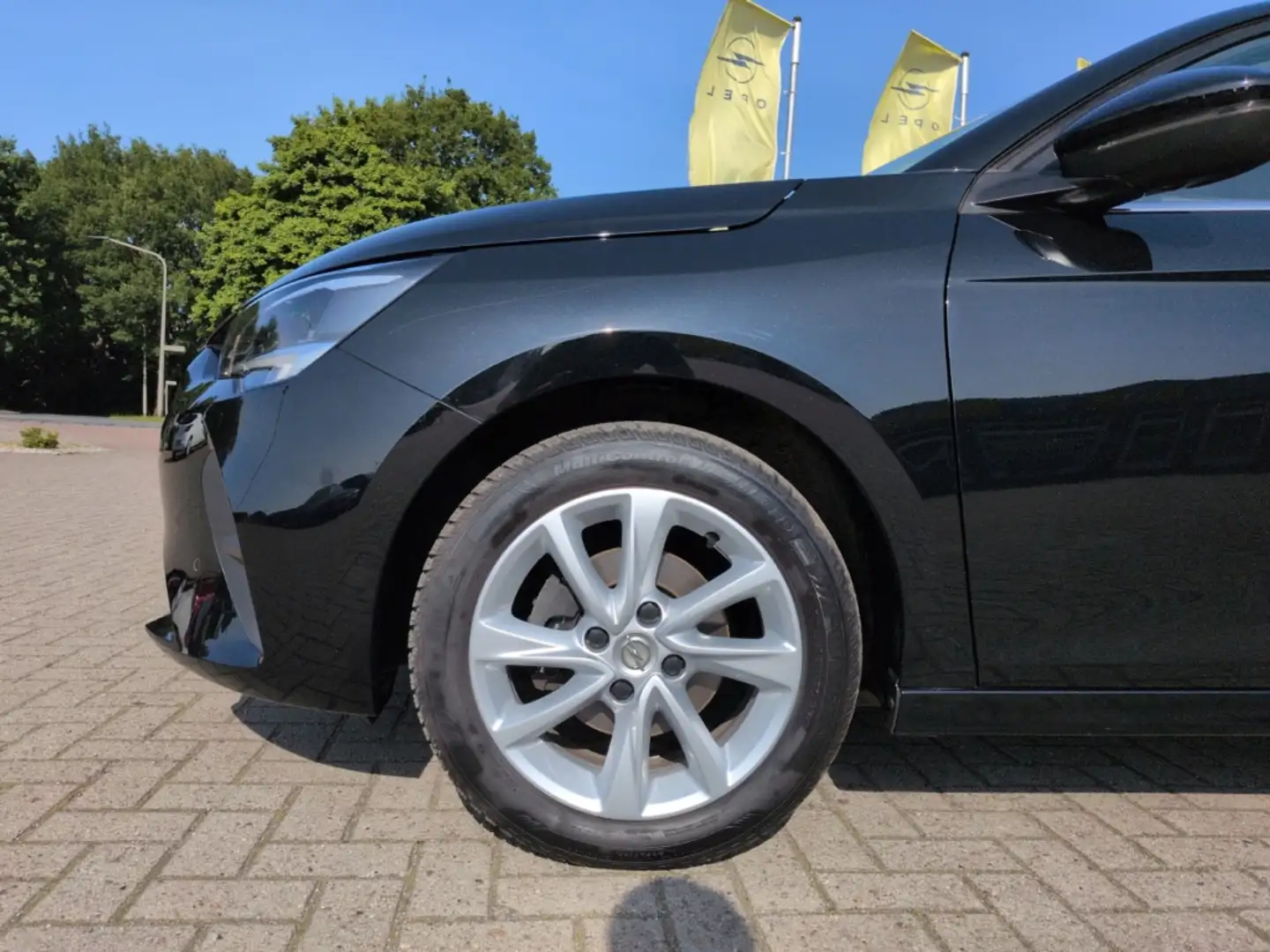 Opel Corsa F Elegance 1.2 SHZ LED Apple CarPlay Android Auto Schwarz - 2