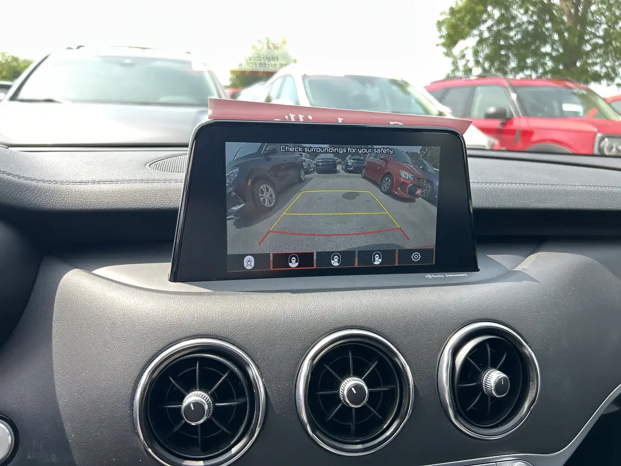 Kia Stinger снимка Kia Stinger