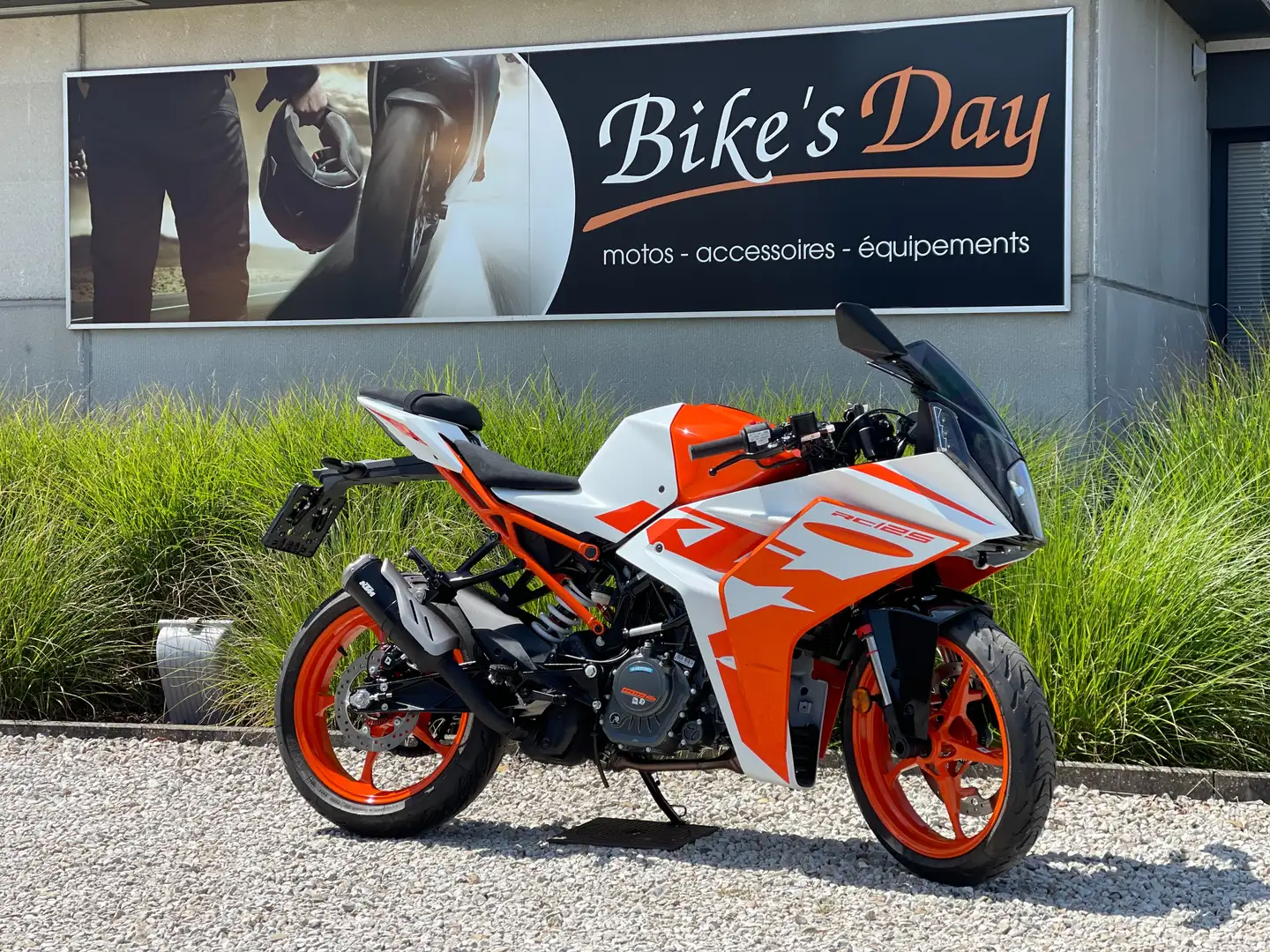 KTM RC 125 White - 1