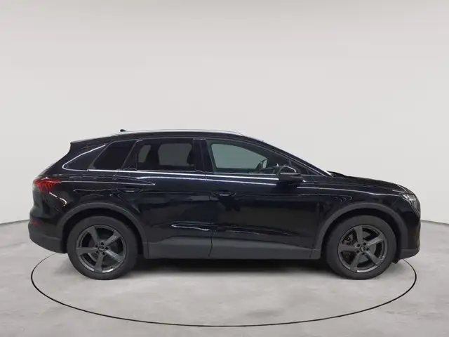 Audi Q4 E-Tron view 3
