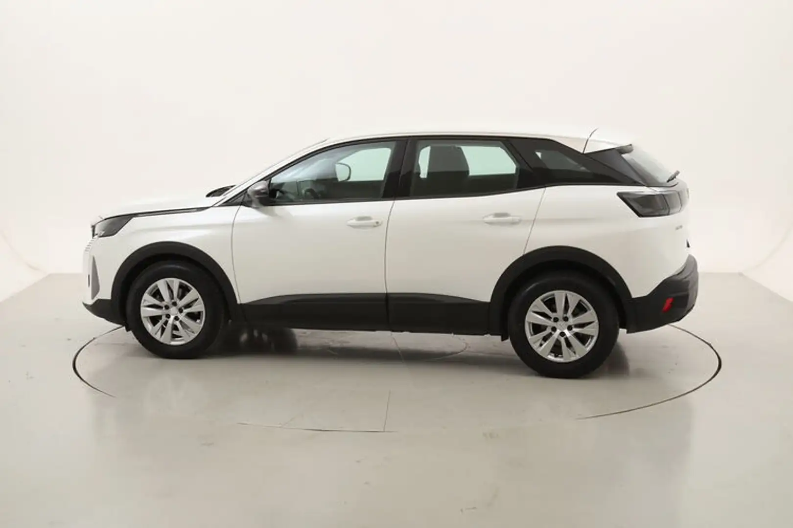 Peugeot 3008 Active Pack 1.2 Benzina 131CV bijela - 2