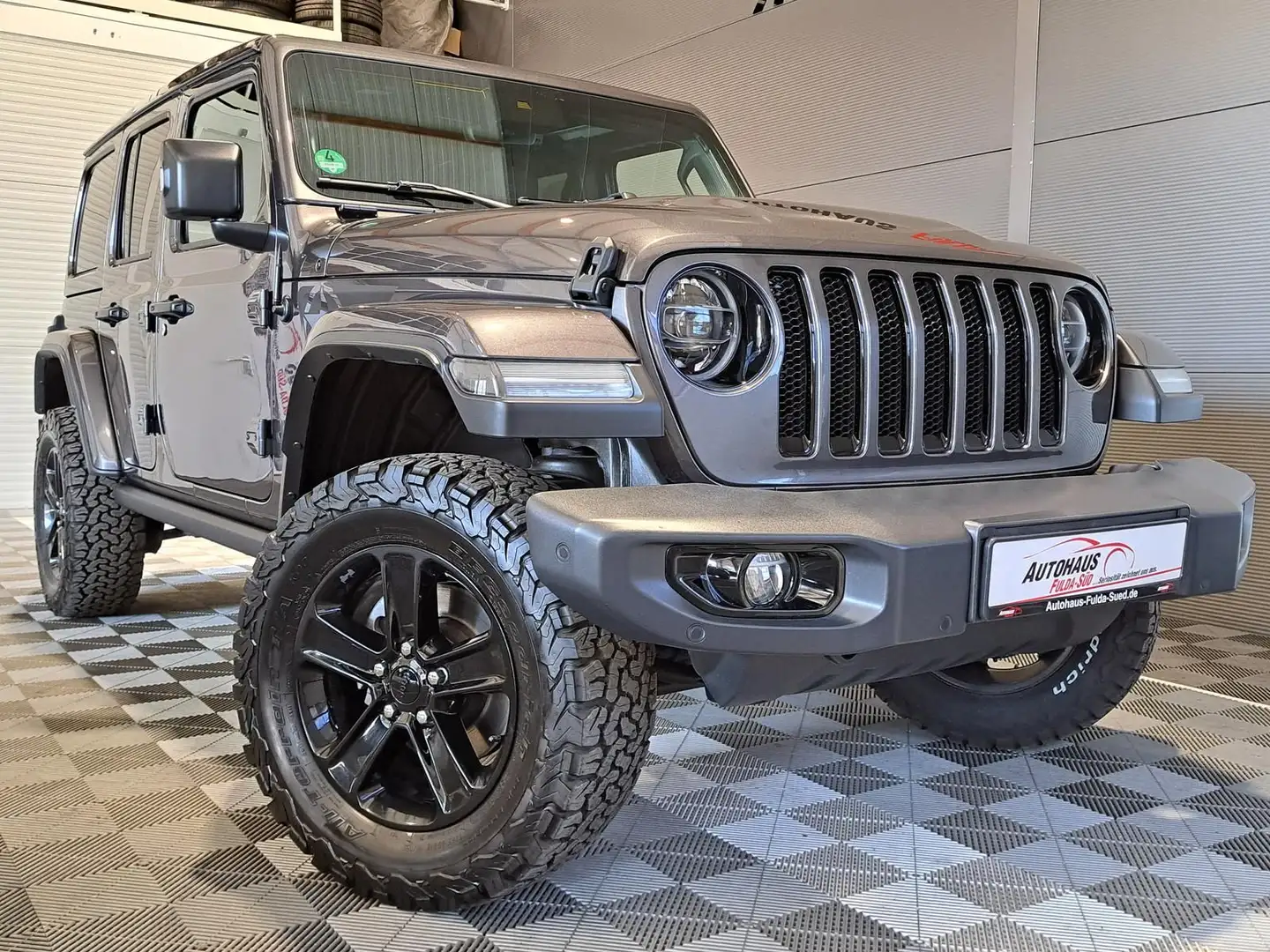 Jeep Wrangler Sahara 2.0 T-GDI°1.Hd°RFK°TWA°Shzg°AHK Grau - 1