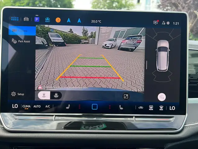 Volkswagen Passat view 23