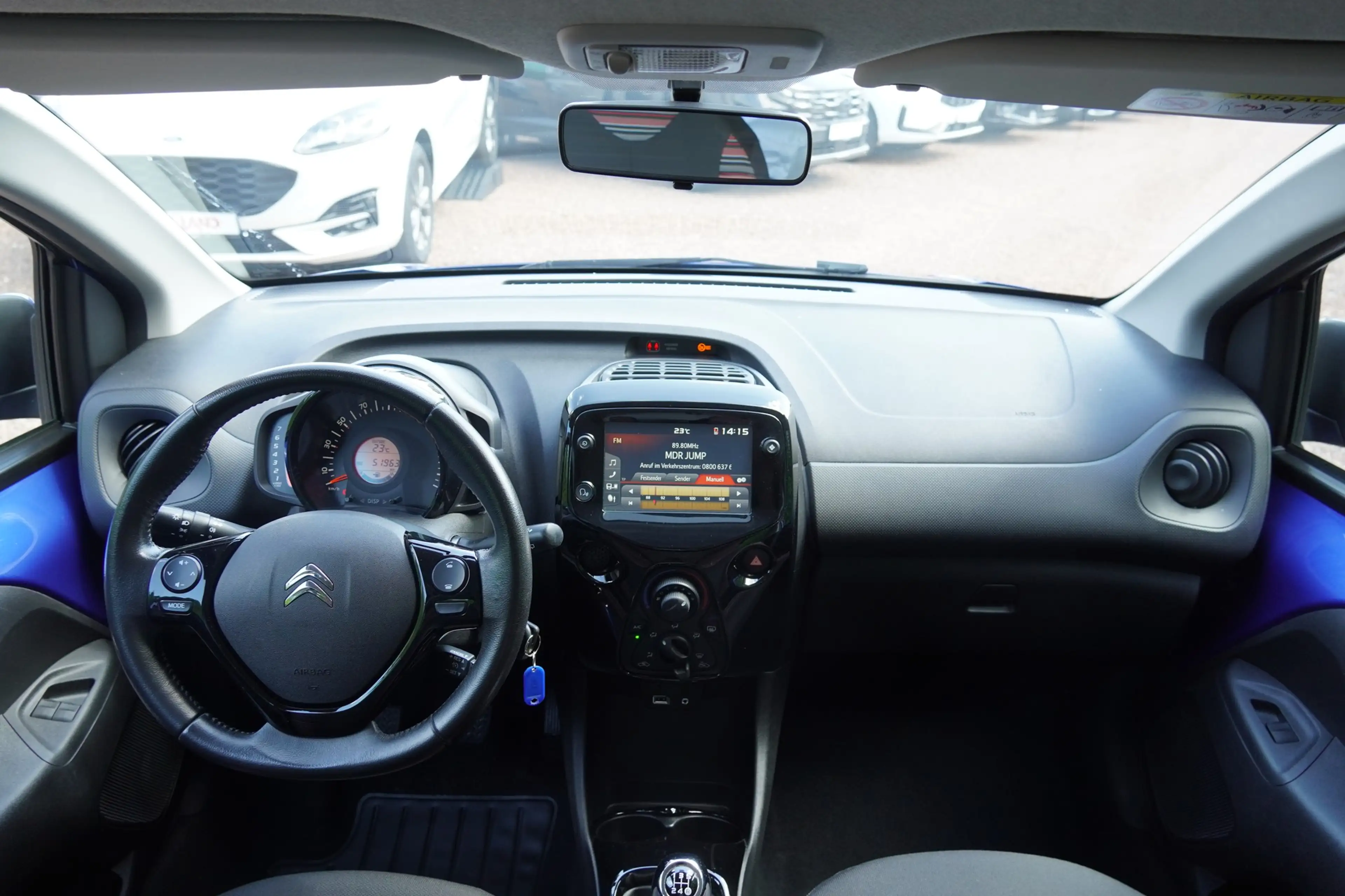 Citroen C1 1.0 VTi Klima Tempomat Freisprechanlage USB — photo 8