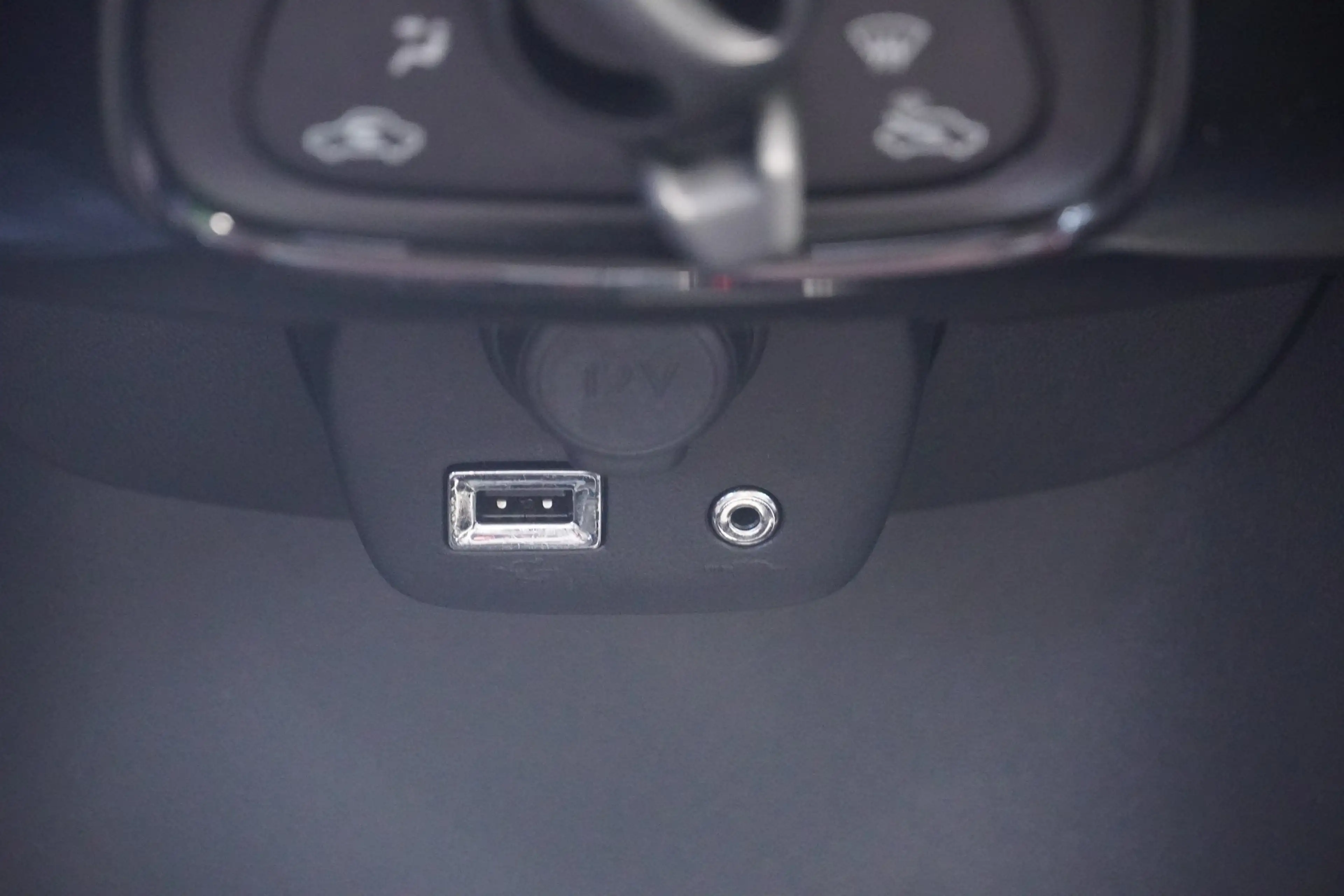Citroen C1 1.0 VTi Klima Tempomat Freisprechanlage USB — photo 12