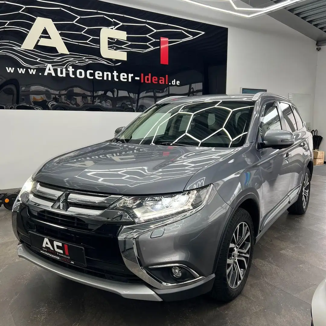 Mitsubishi Outlander Edition 100+ 4WD, AHK, LED, 360°, DAB Grau - 1