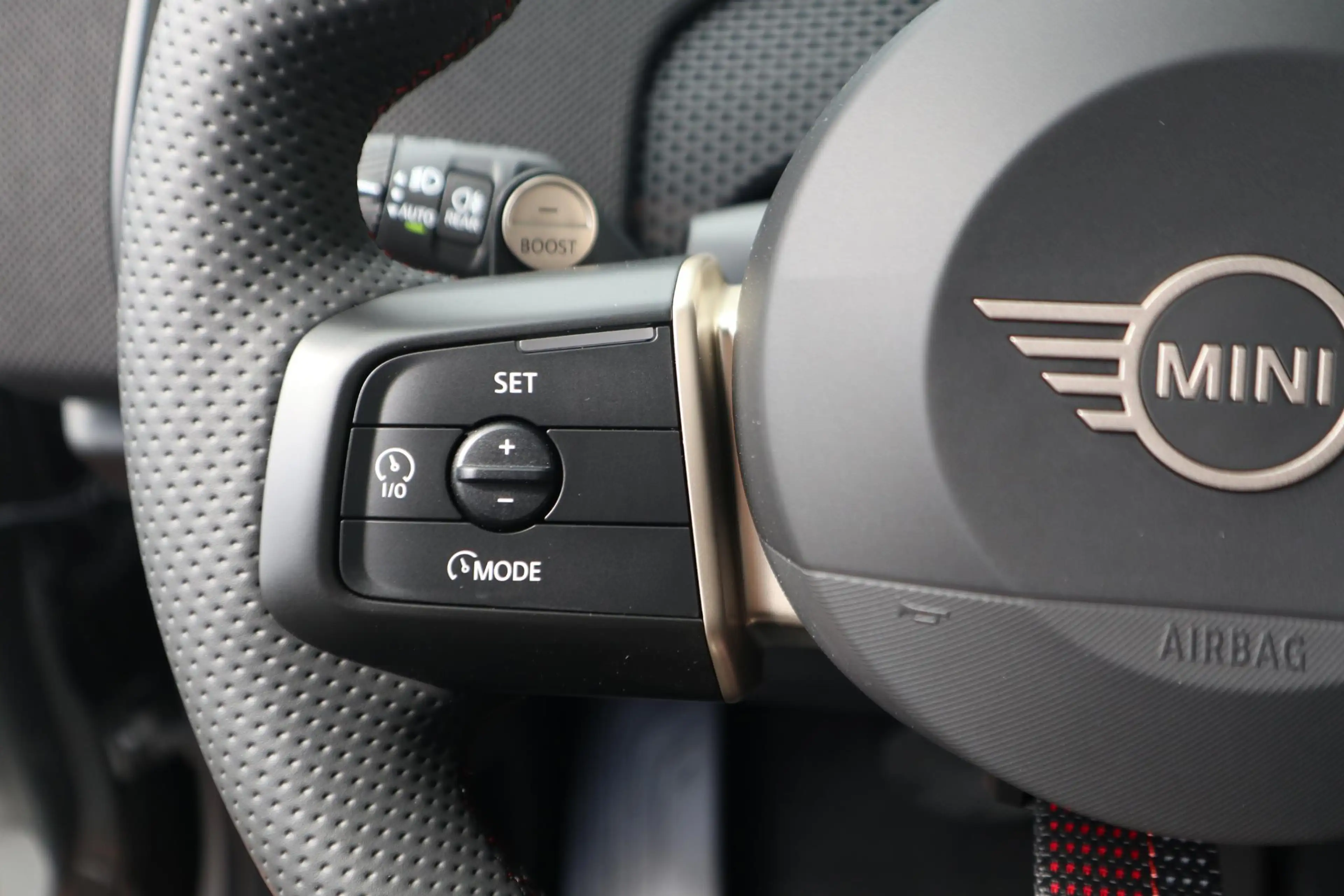 MINI Countryman C | Pakket M + John Cooper Works Uitvoering — photo 8