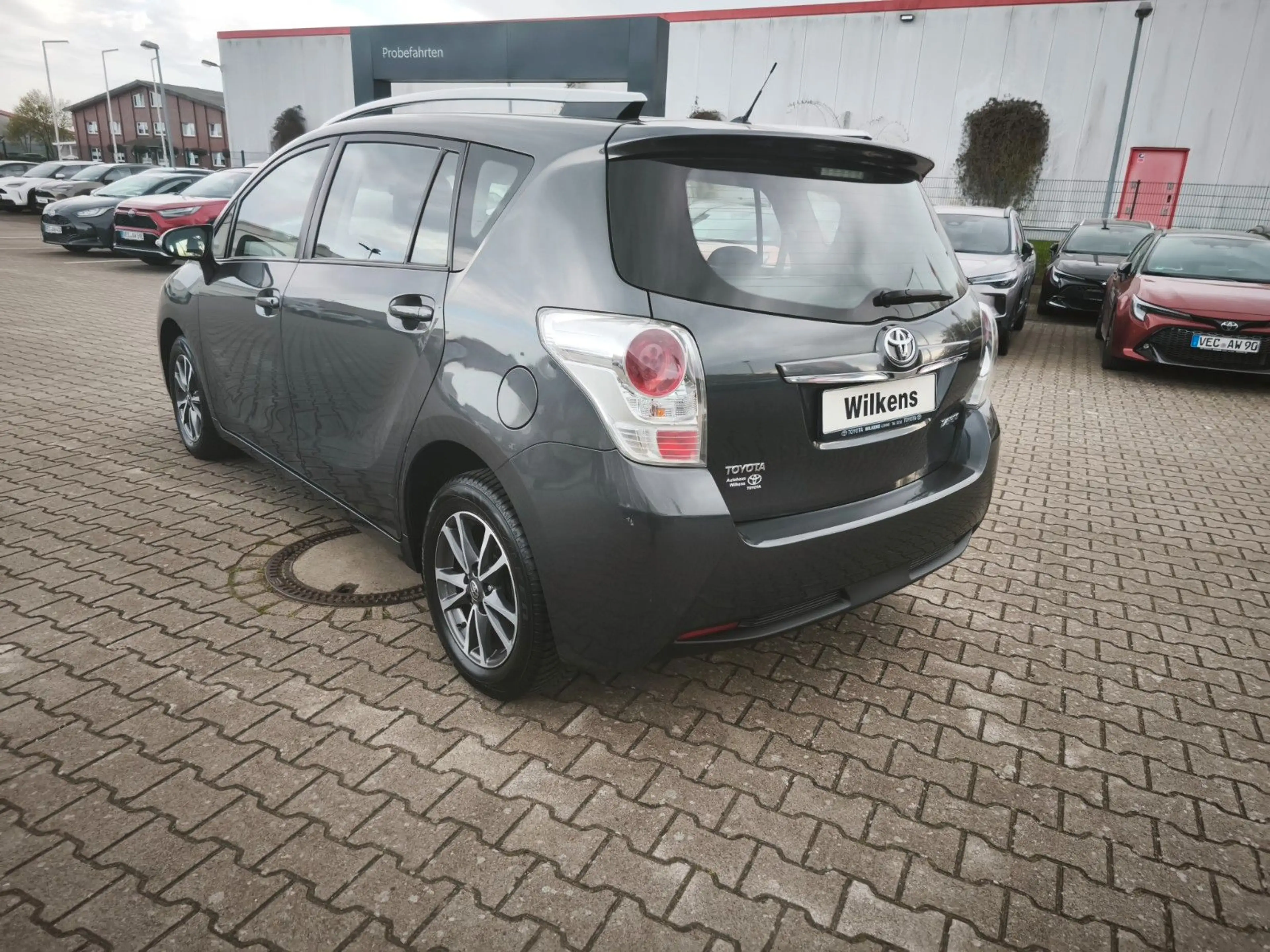 Toyota Verso Life — photo 5